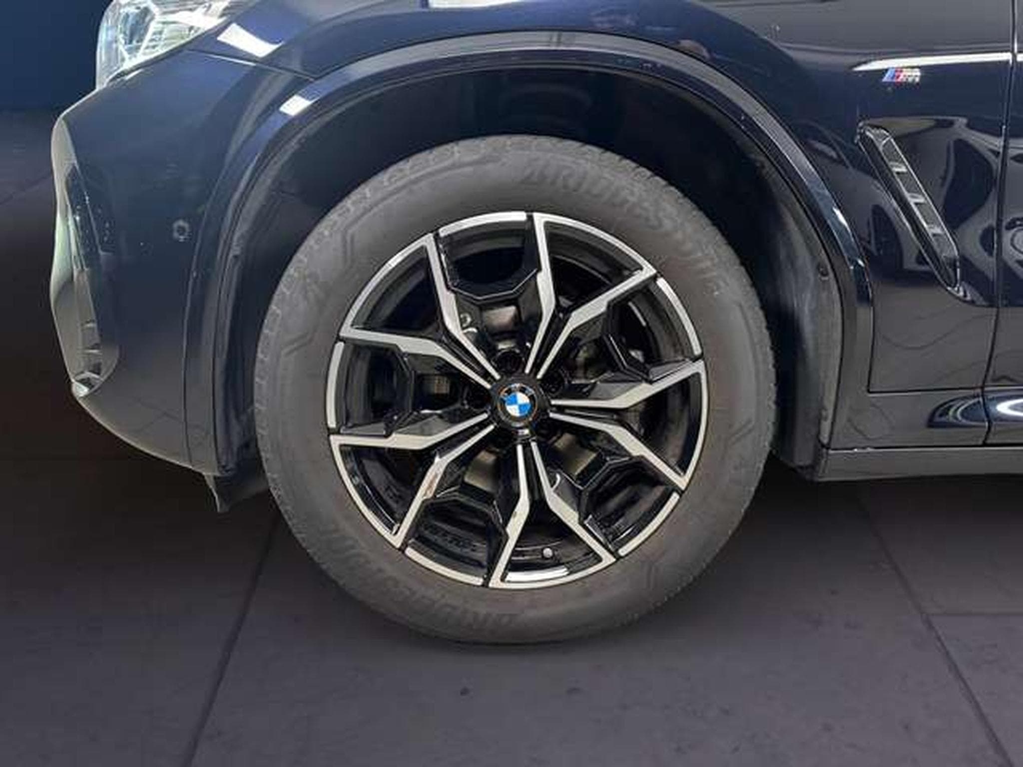 BMW X4 xDrive20d M Sportpaket Gestiksteuerung HiFi (2024) - Foto 4