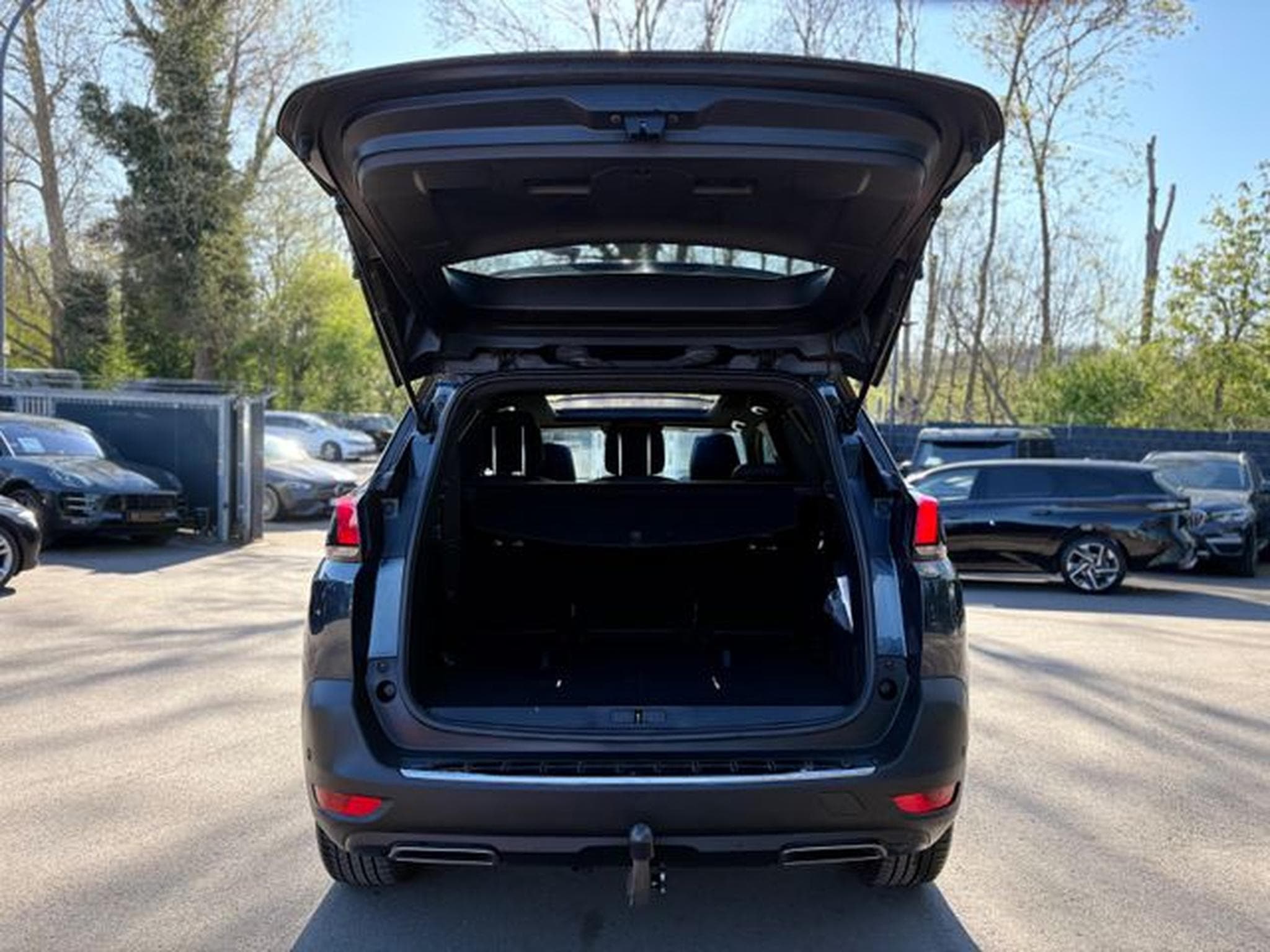 Peugeot 5008 5008 ALLURE GT-LINE*PANORAMA*LEDER*KLIMA (2017) - Photo 9