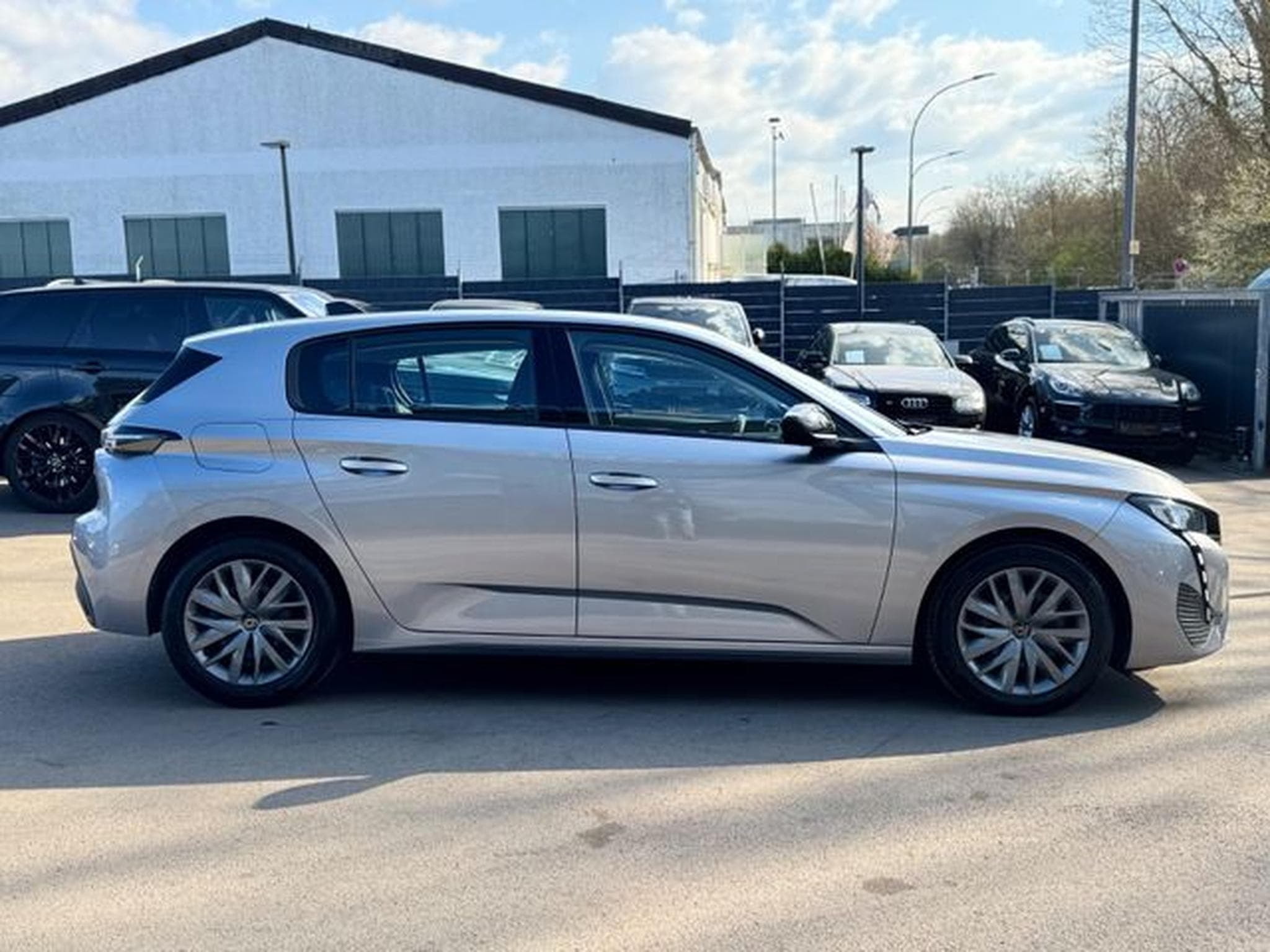 Peugeot 308 308*NAVI*APPLE CAR*SHZ*KLIMA*26.TKM*EURO 6* (2022) - Foto 14