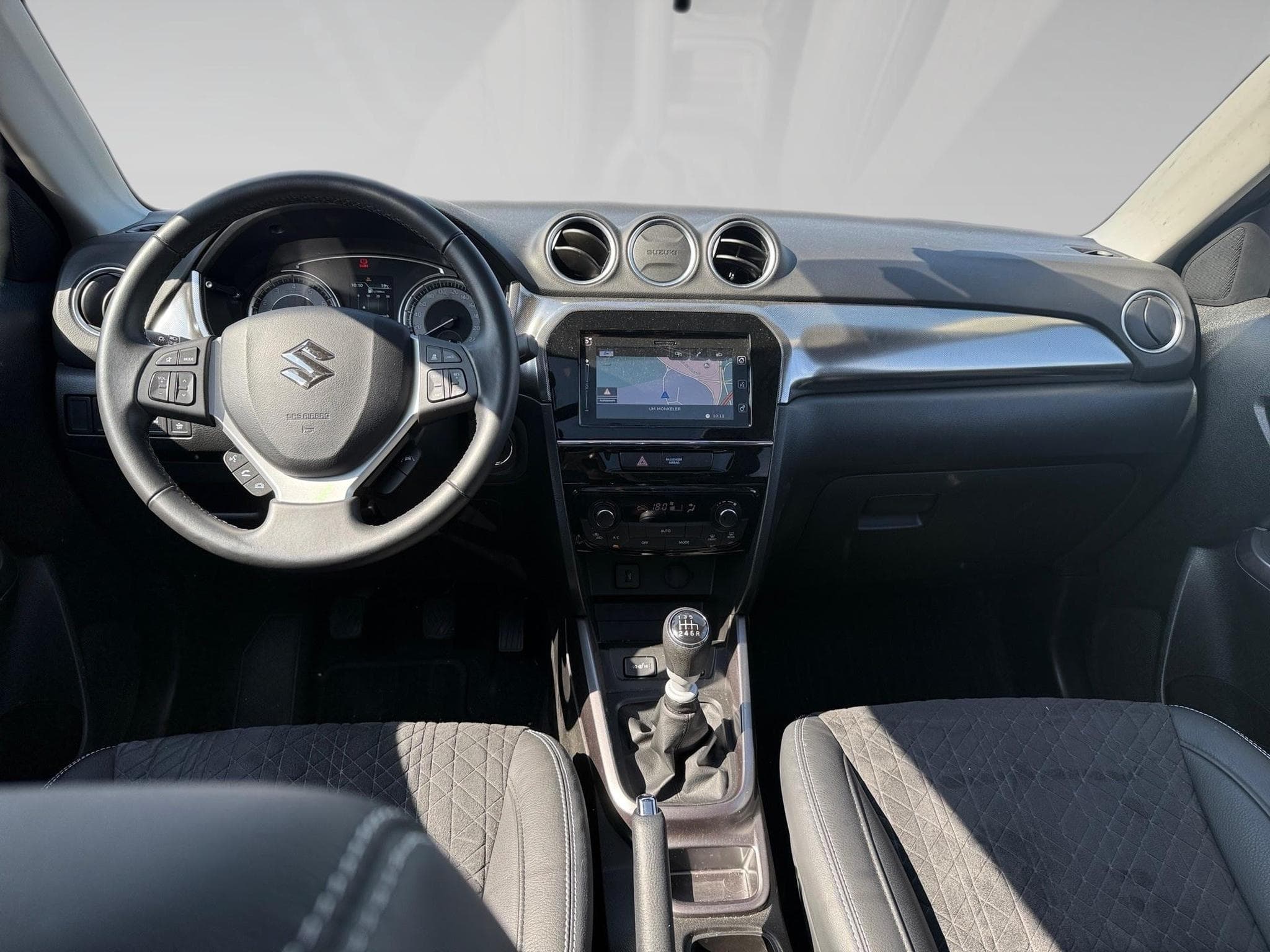 Suzuki Vitara 1.4 GLX (2024) - Foto 18