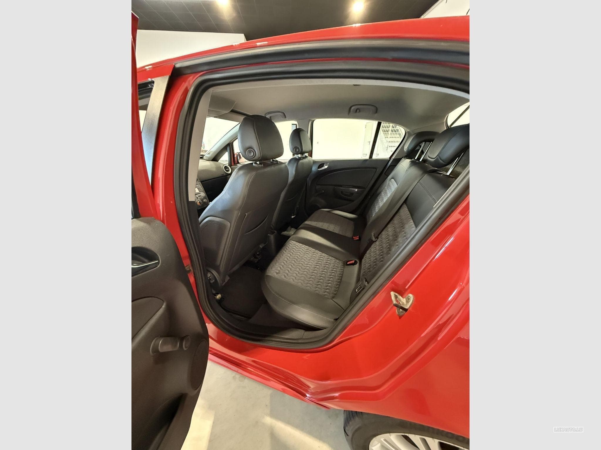 Opel Corsa Sport (2012) - Photo 4