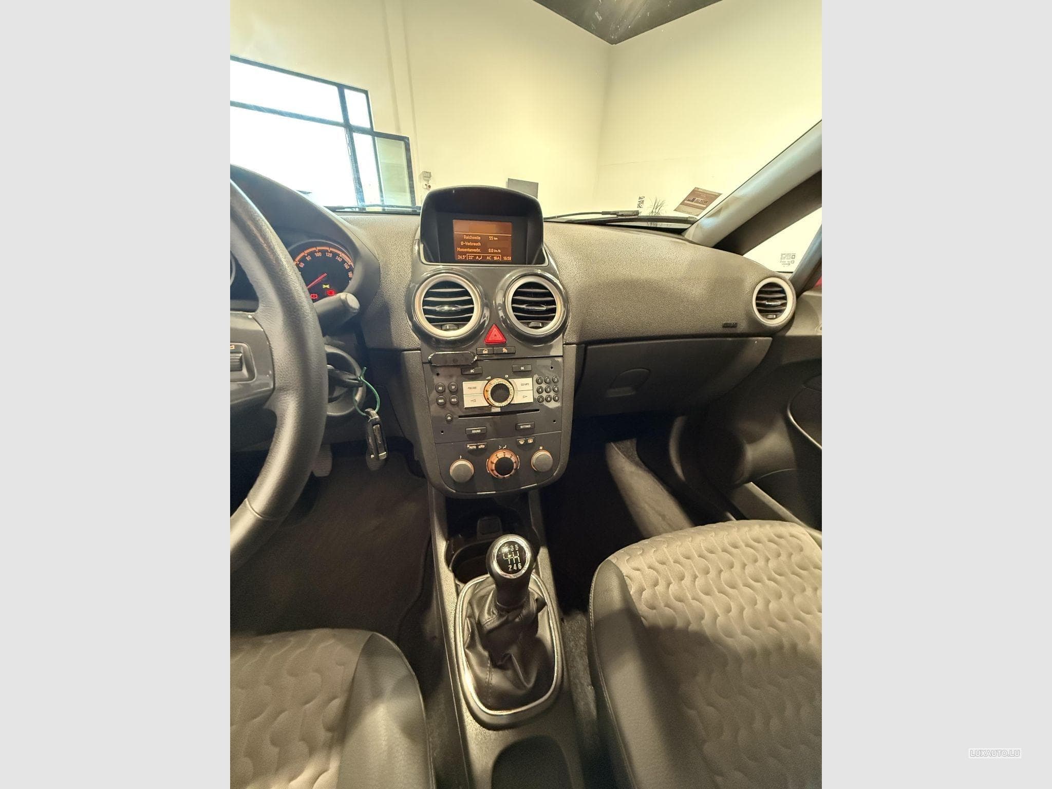 Opel Corsa Sport (2012) - Photo 5