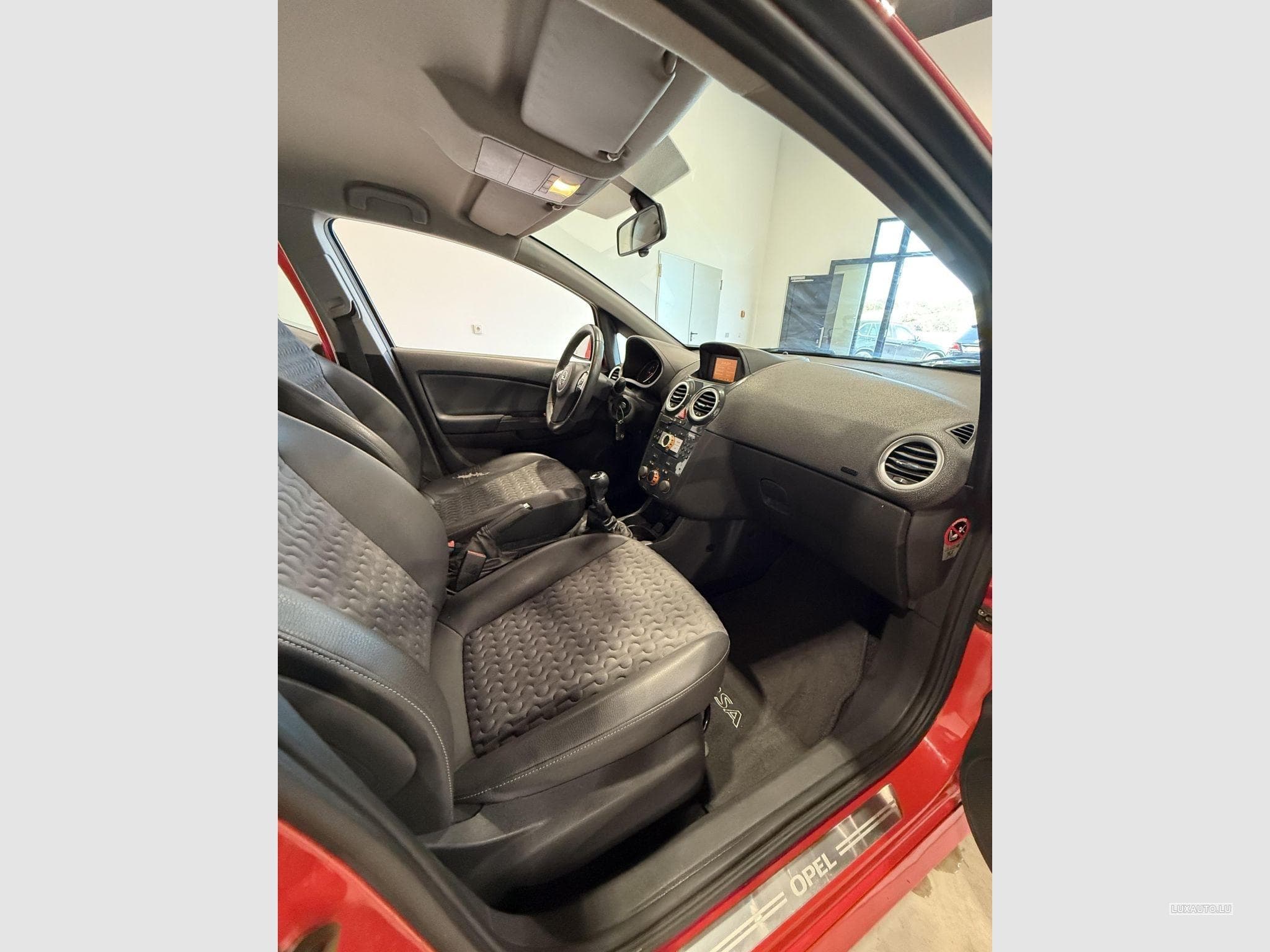 Opel Corsa Sport (2012) - Photo 8