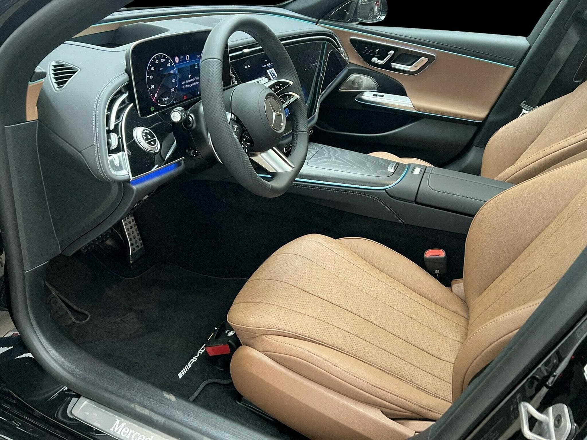 Mercedes E 220 d Limousine (2024) - Photo 6