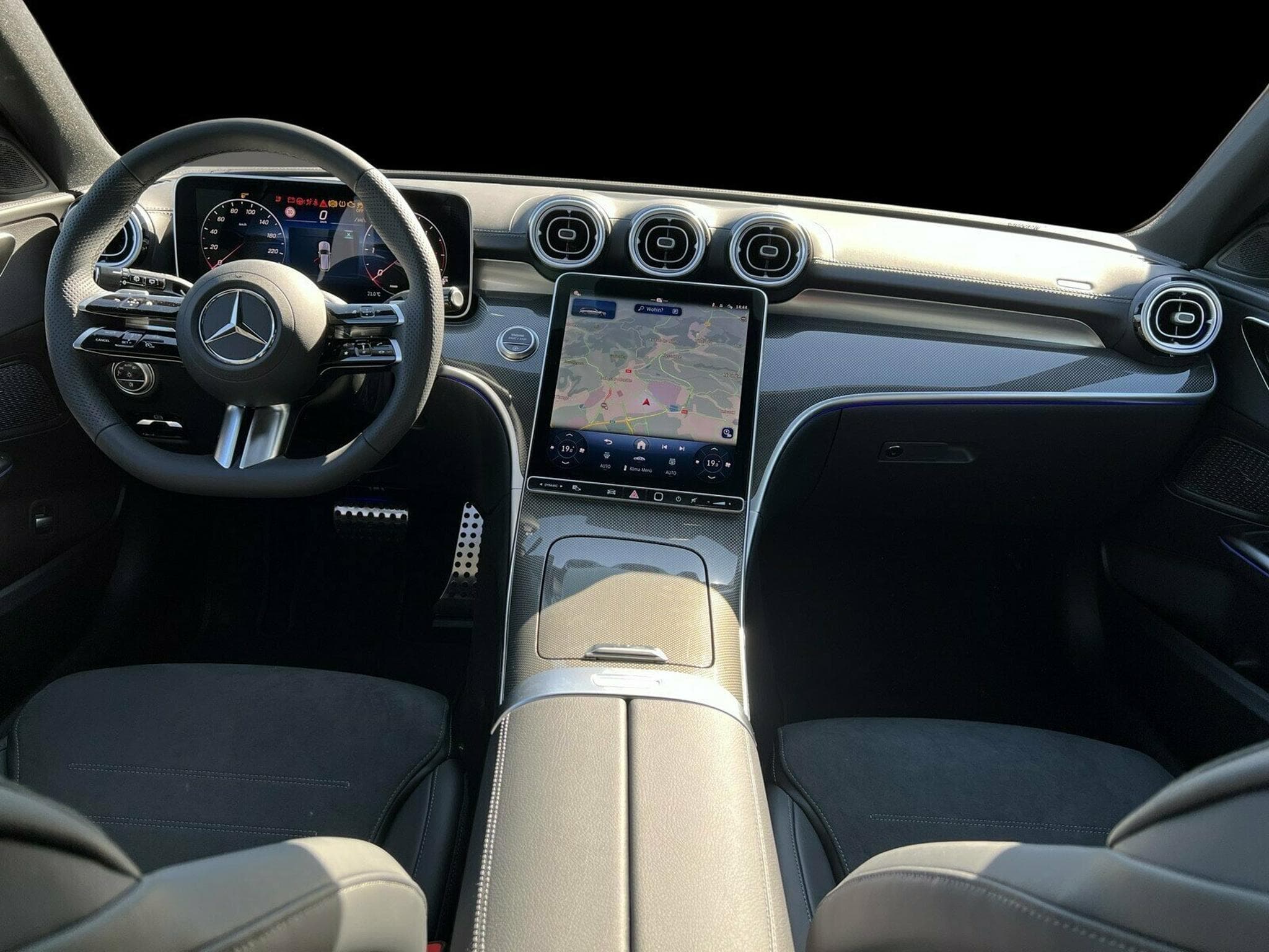 Mercedes C 220 d 4MATIC T-Modell (2025) - Photo 9