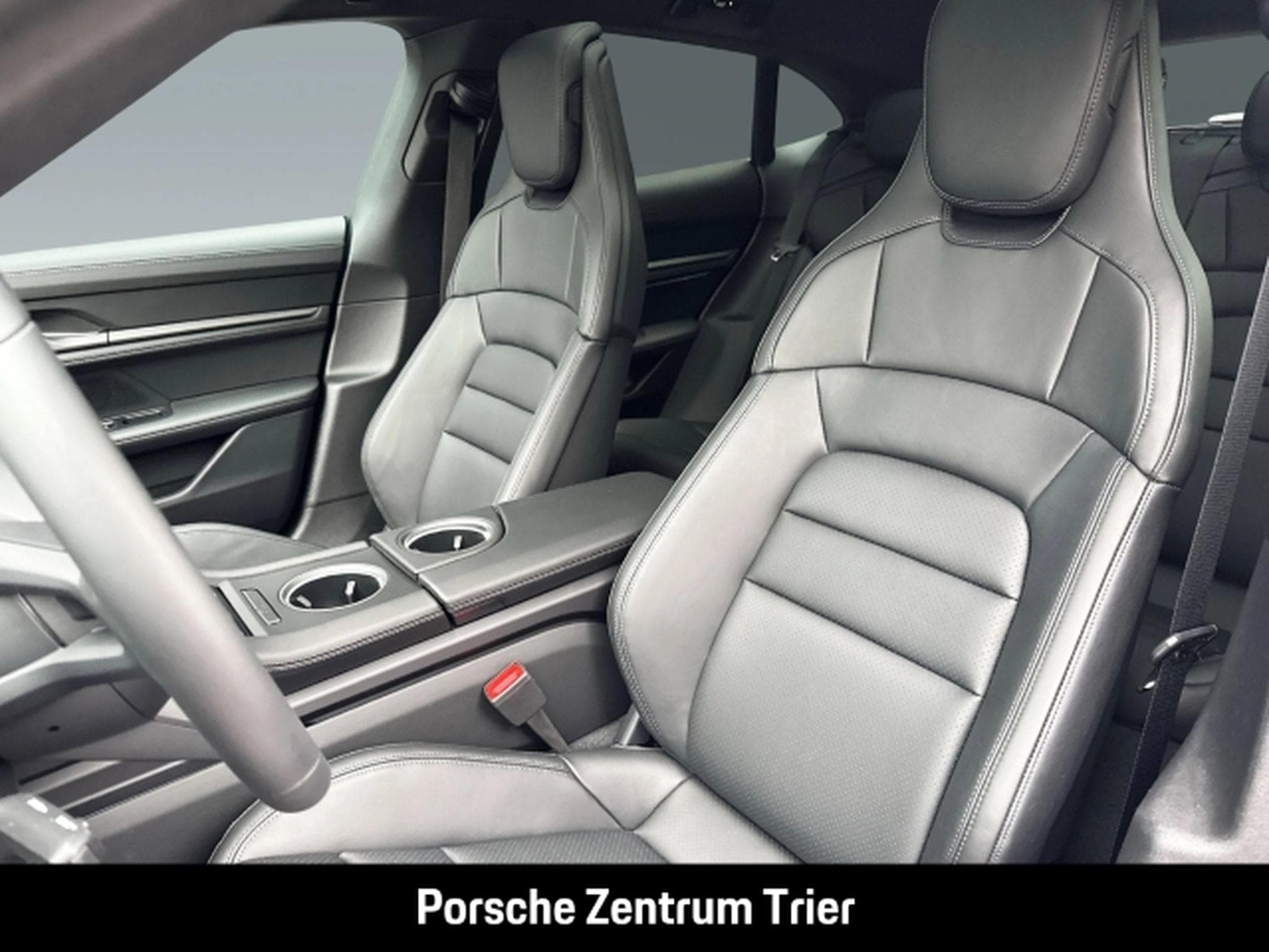 Porsche Taycan Turismo LED-Matrix InnoDrive BOSE (2025) - Photo 8