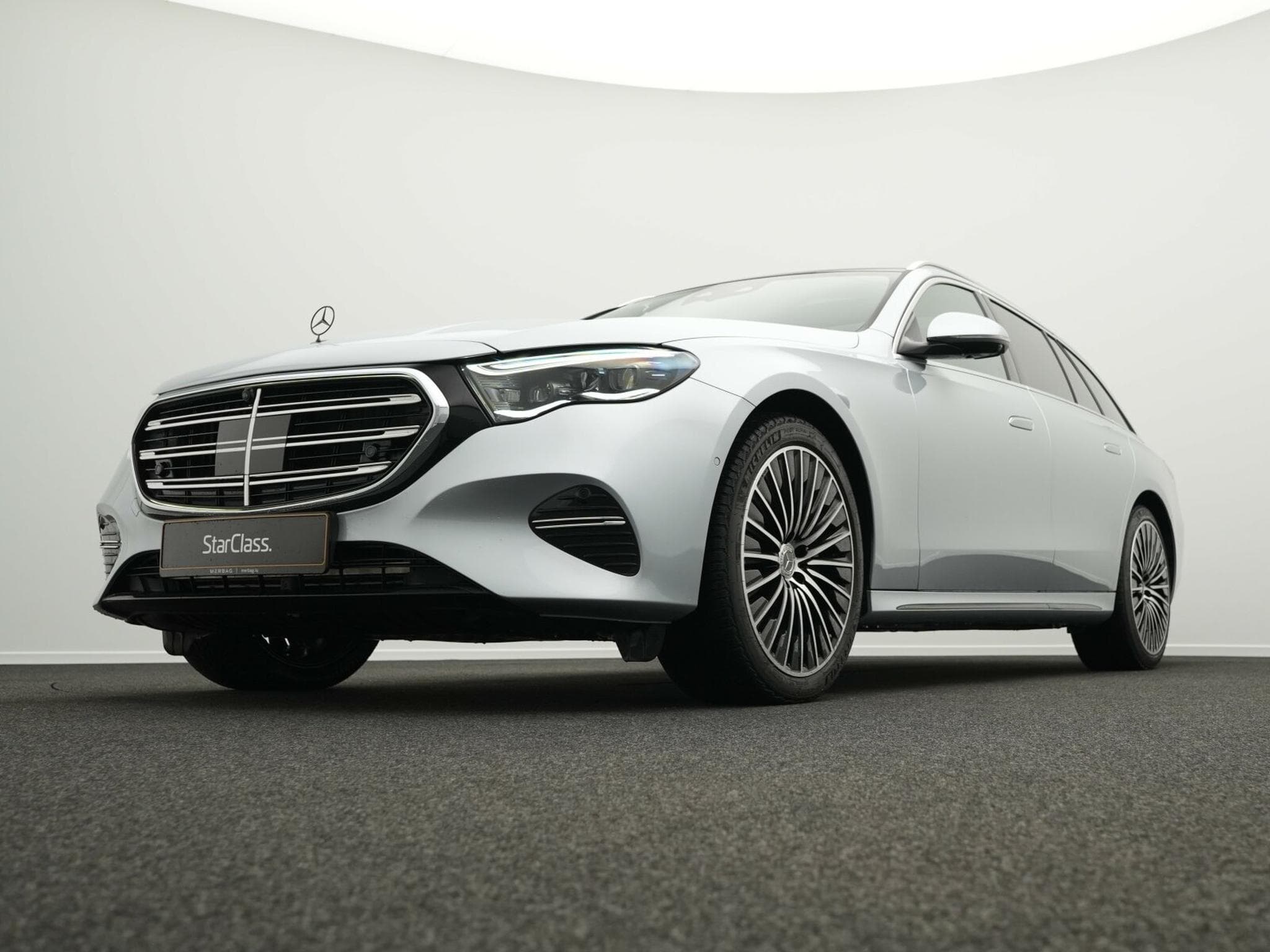 Mercedes E 450 d 4MATIC T-Modell Airmatic+Burmester+Dist. (2024) - Photo 8