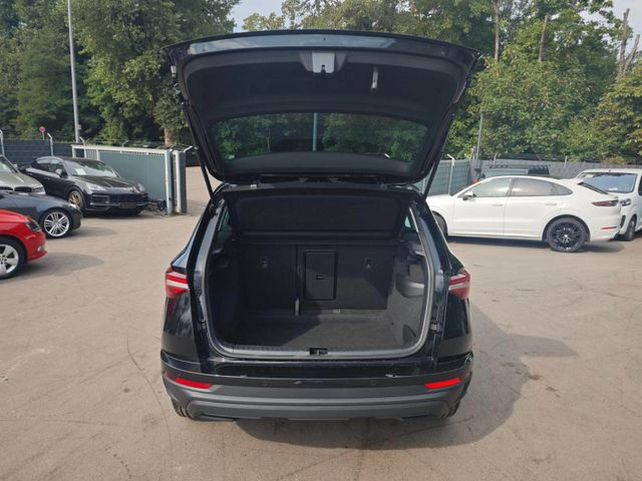 Skoda Karoq KAROQ AMBITION*AUT*LED*SHZ*WINTERPAKET*DESIGN (2024) - Photo 9