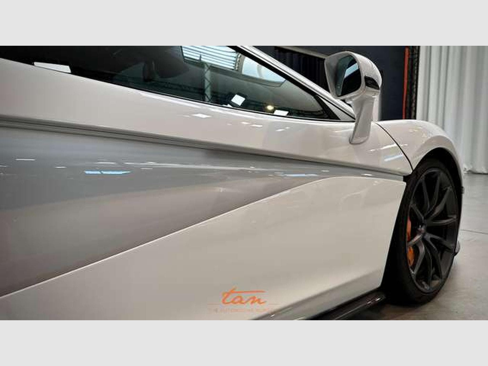 McLaren 570GT 3.8 Bi-Turbo V8 MSO + Sport Pack + Stealth Pack (2019) - Photo 11