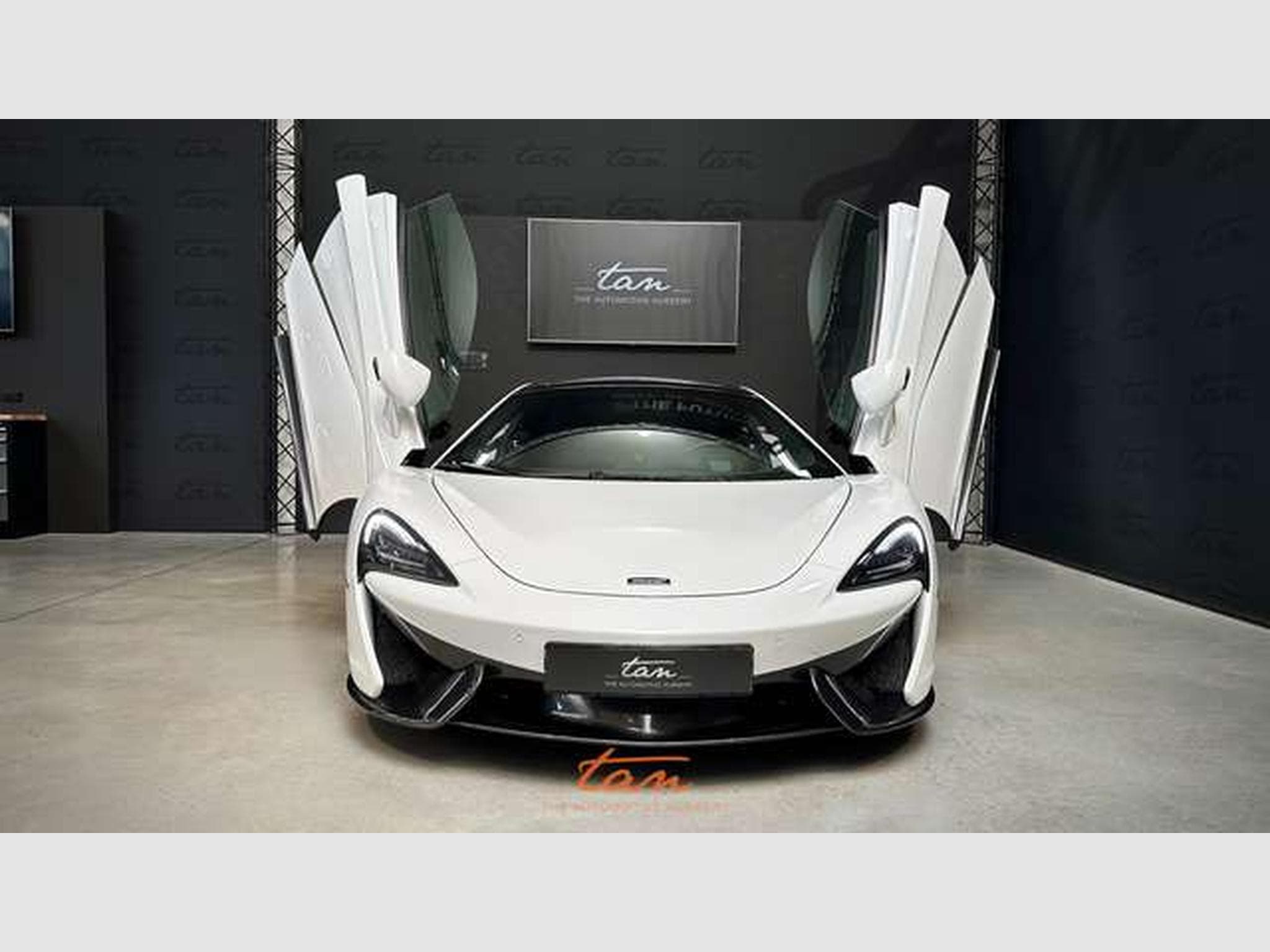 McLaren 570GT 3.8 Bi-Turbo V8 MSO + Sport Pack + Stealth Pack (2019) - Photo 3