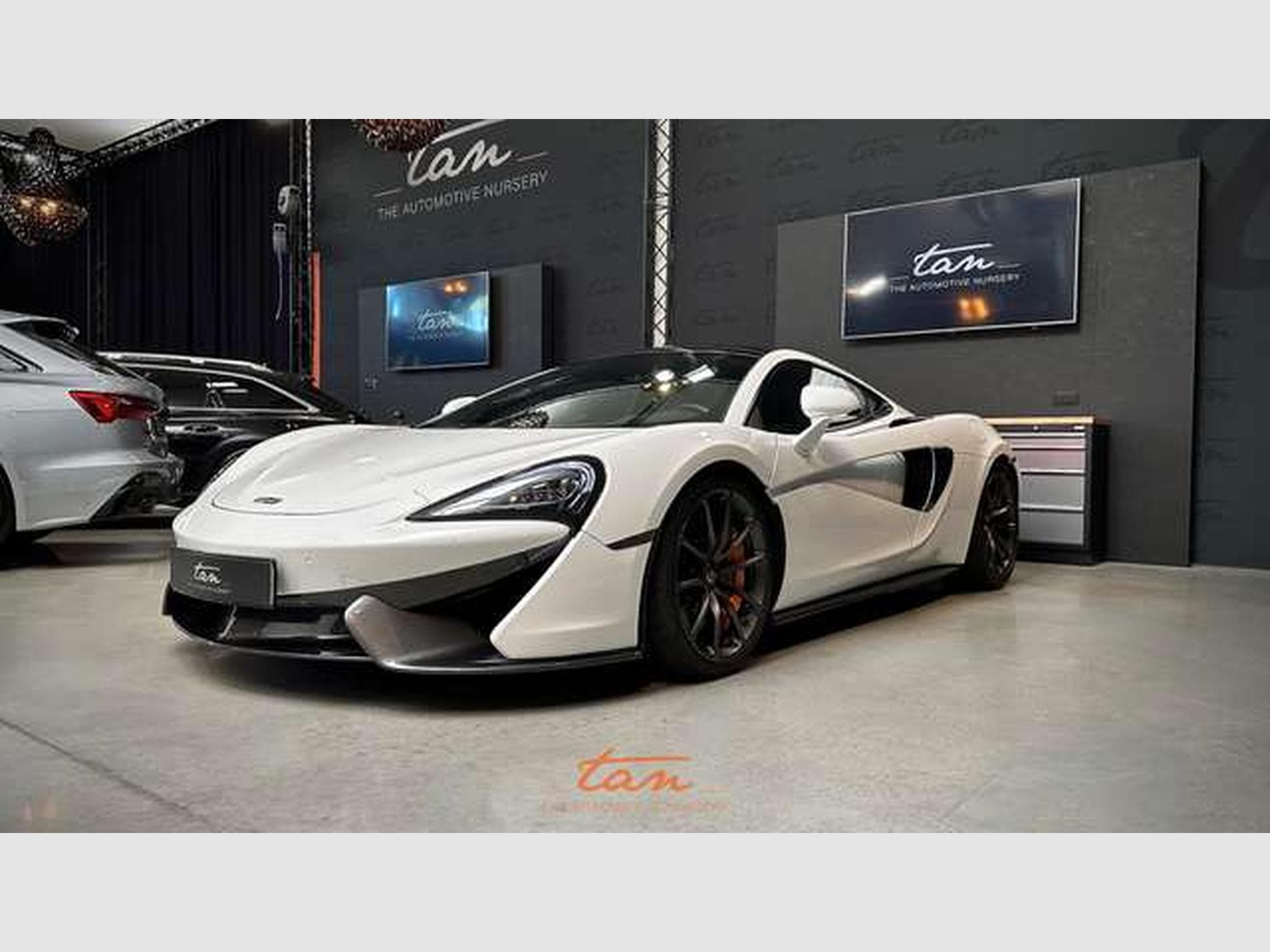 McLaren 570GT 3.8 Bi-Turbo V8 MSO + Sport Pack + Stealth Pack (2019) - Photo 6