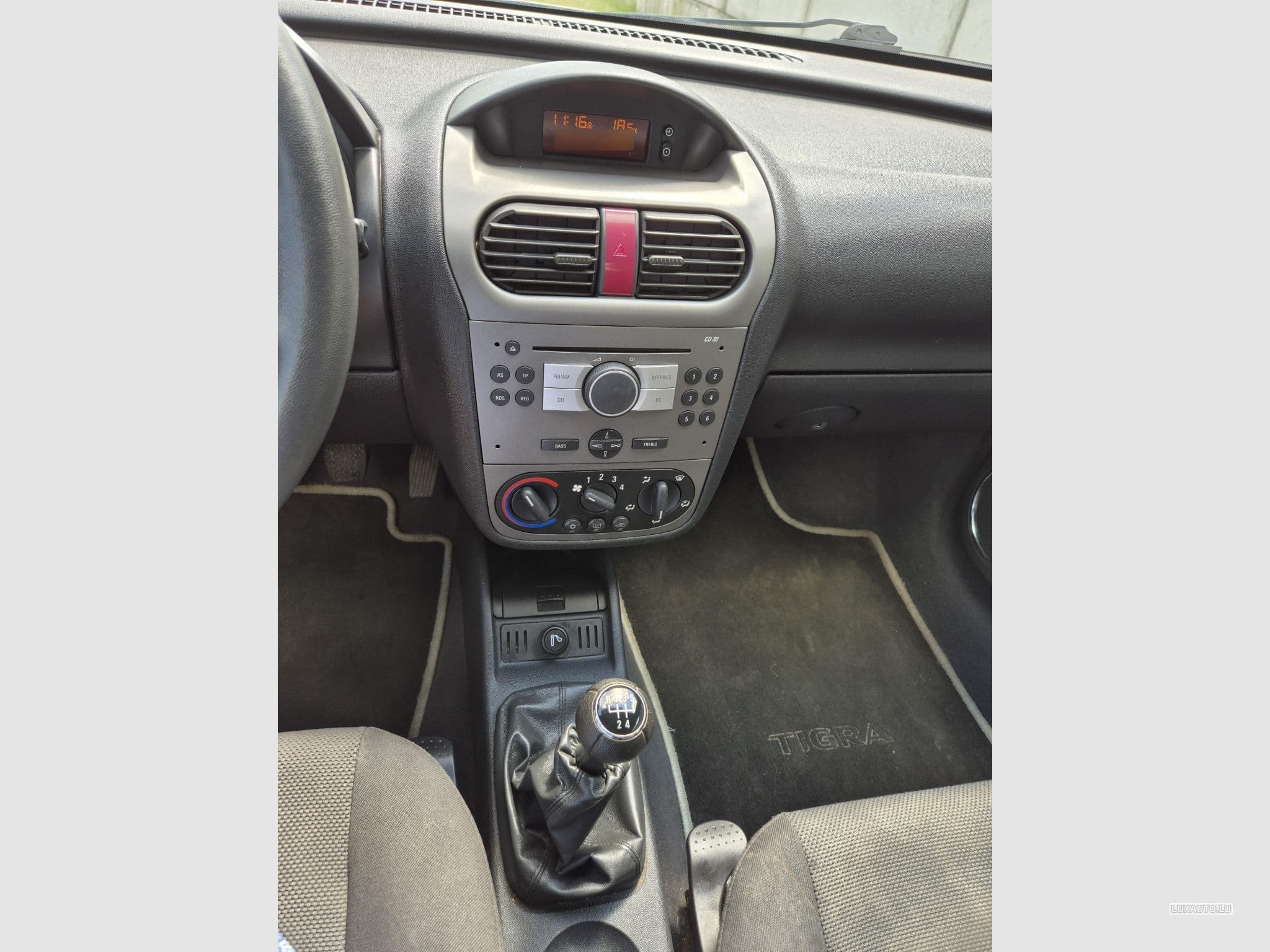 Opel Tigra 1.3 cdti (2006) - Foto 5