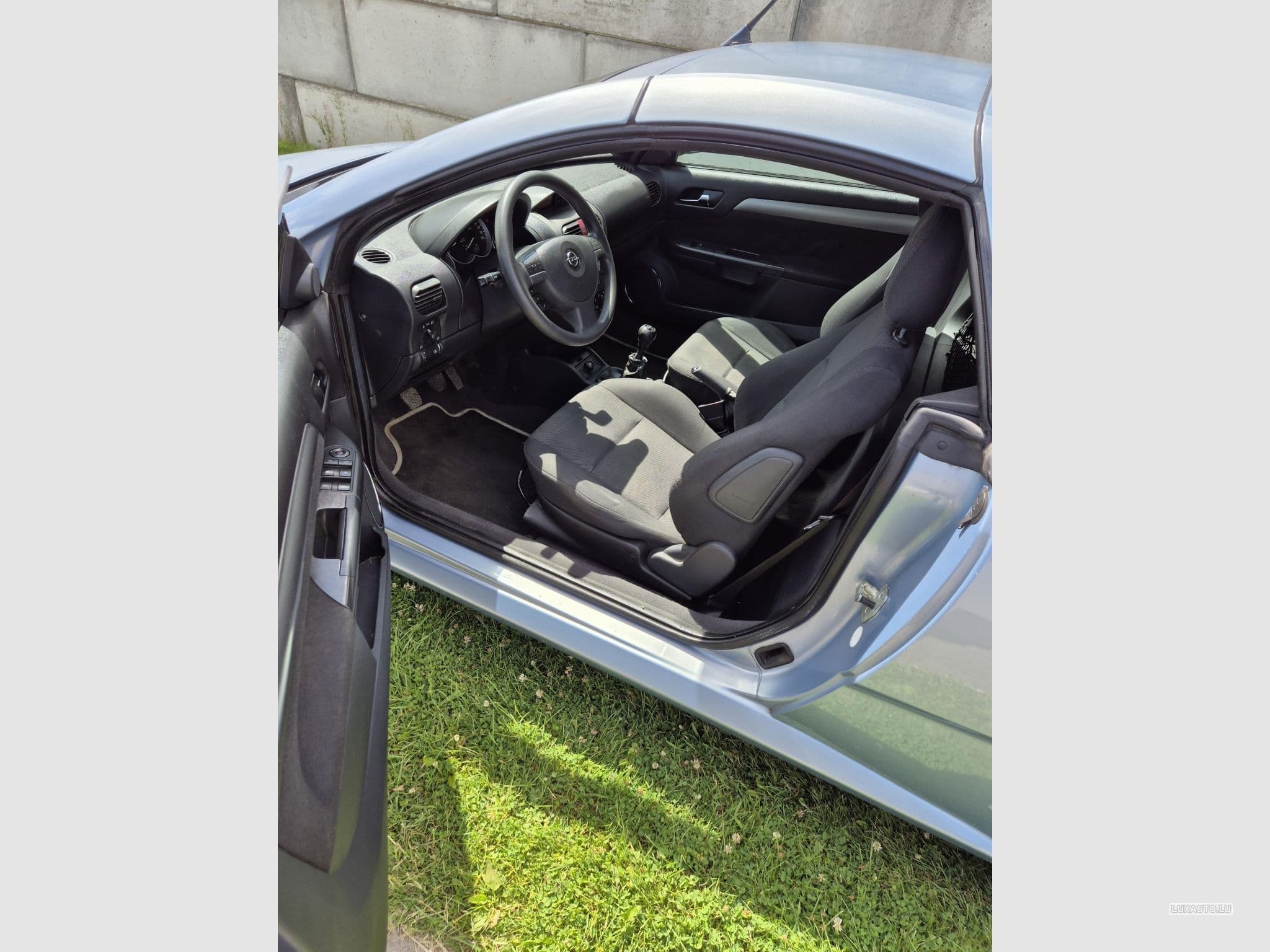 Opel Tigra 1.3 cdti (2006) - Foto 6