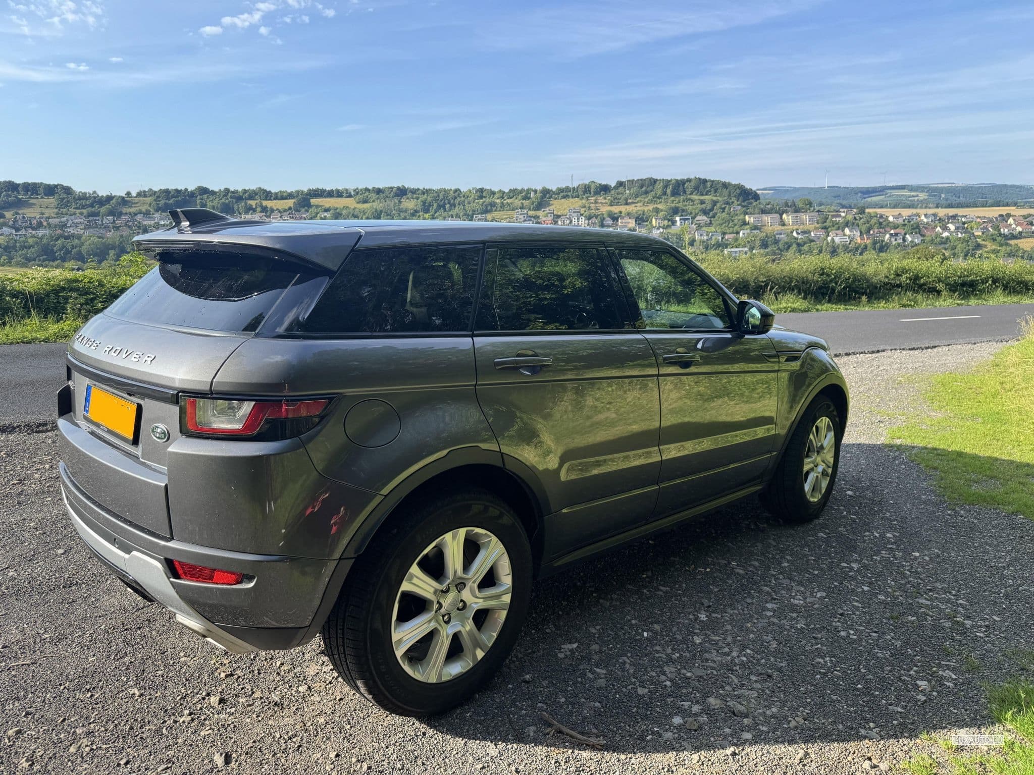 Land-Rover Range Rover Evoque SE Dynamic TD4 180 AWD (2017) - Foto 6