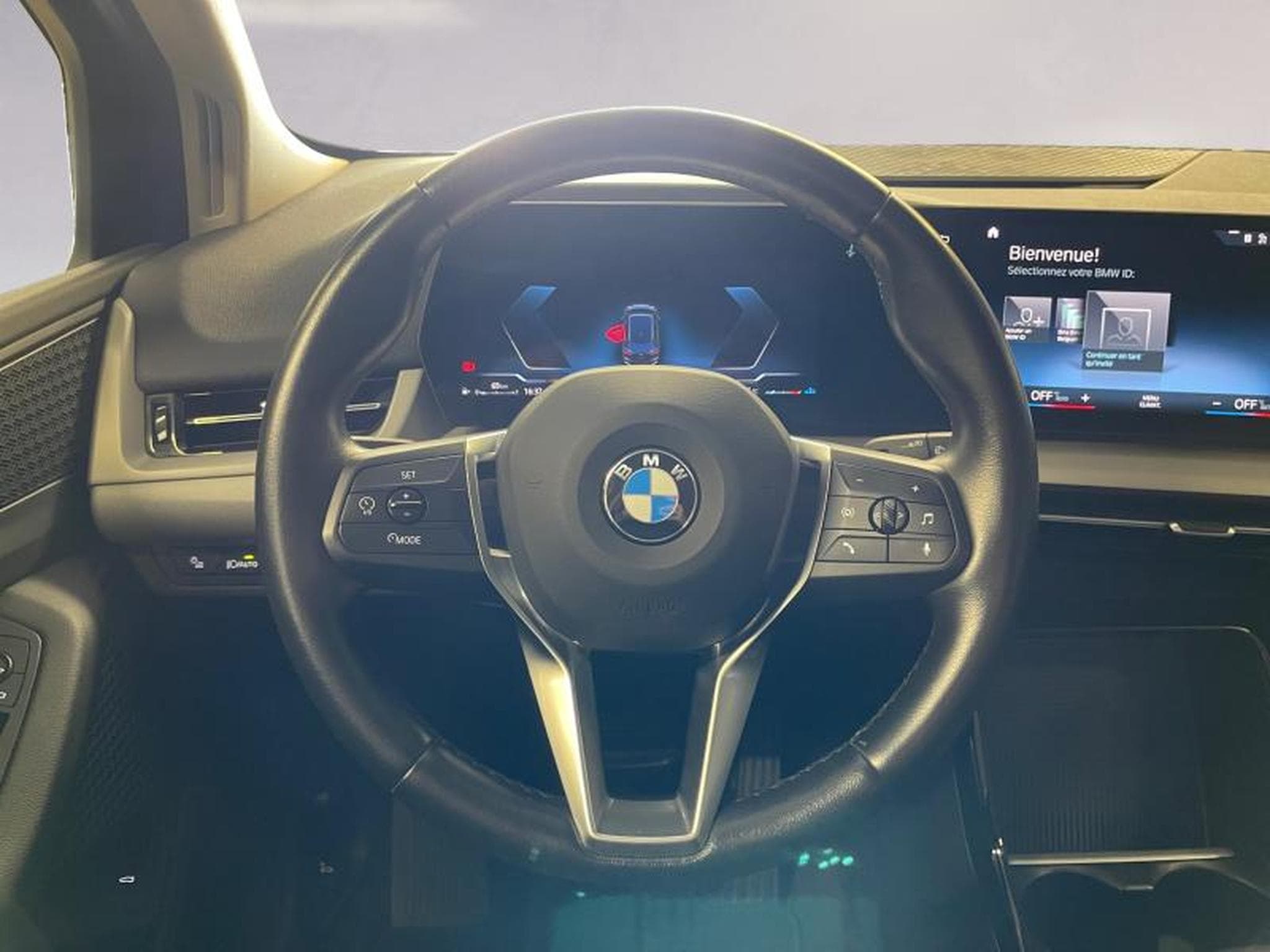 BMW 218 218i Active Tourer (2023) - Photo 12