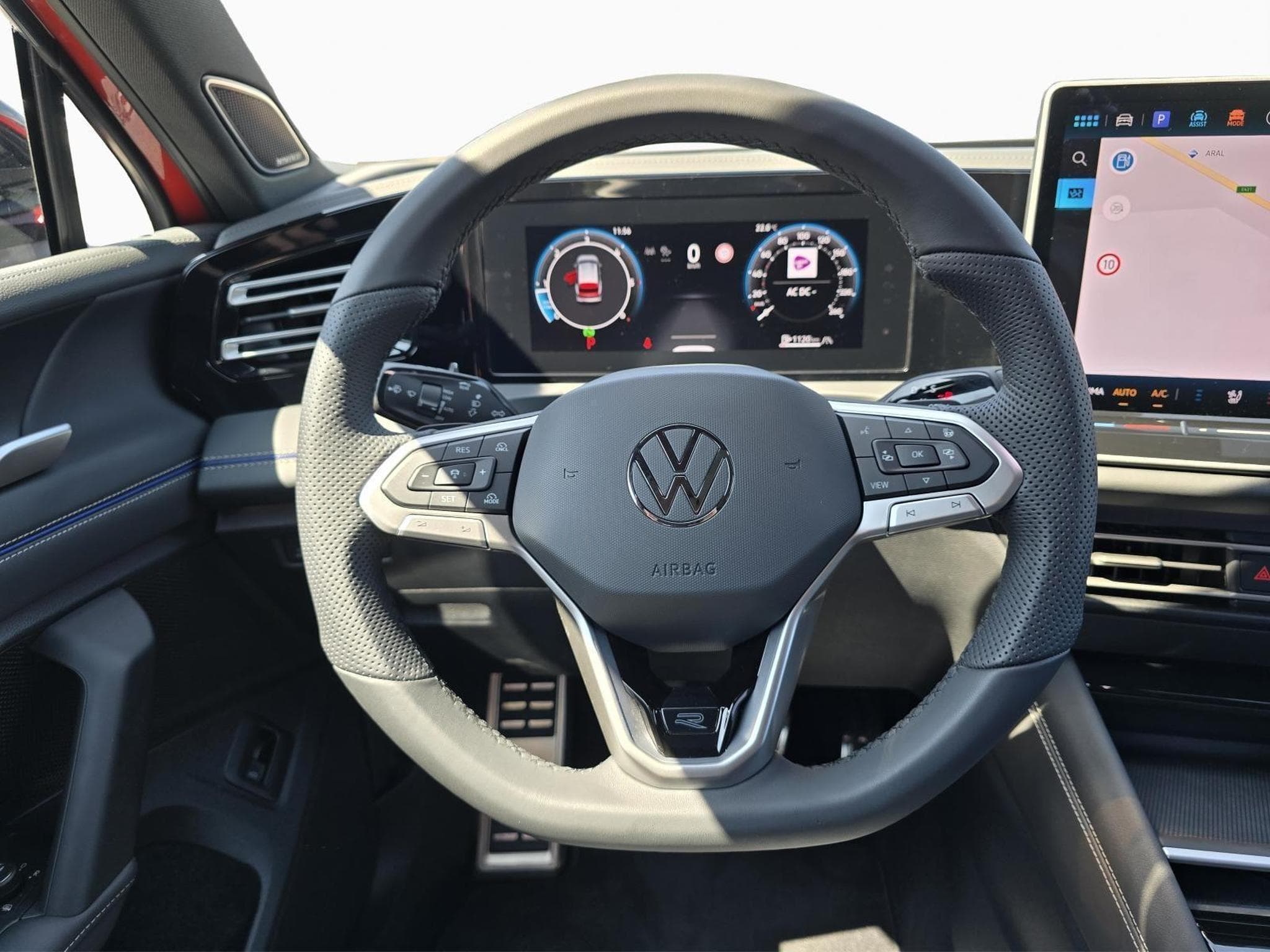 VW Tiguan R-Line (2025) - Foto 7
