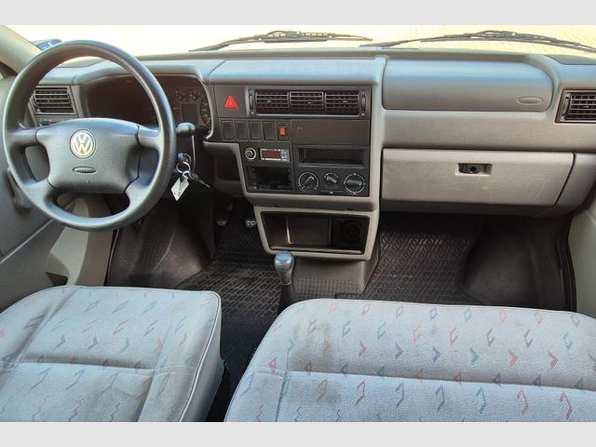 VW T4 VW T4 2.5 TDI, 1.Hand, orig 46 tkm, Kühler. (2002) - Foto 10