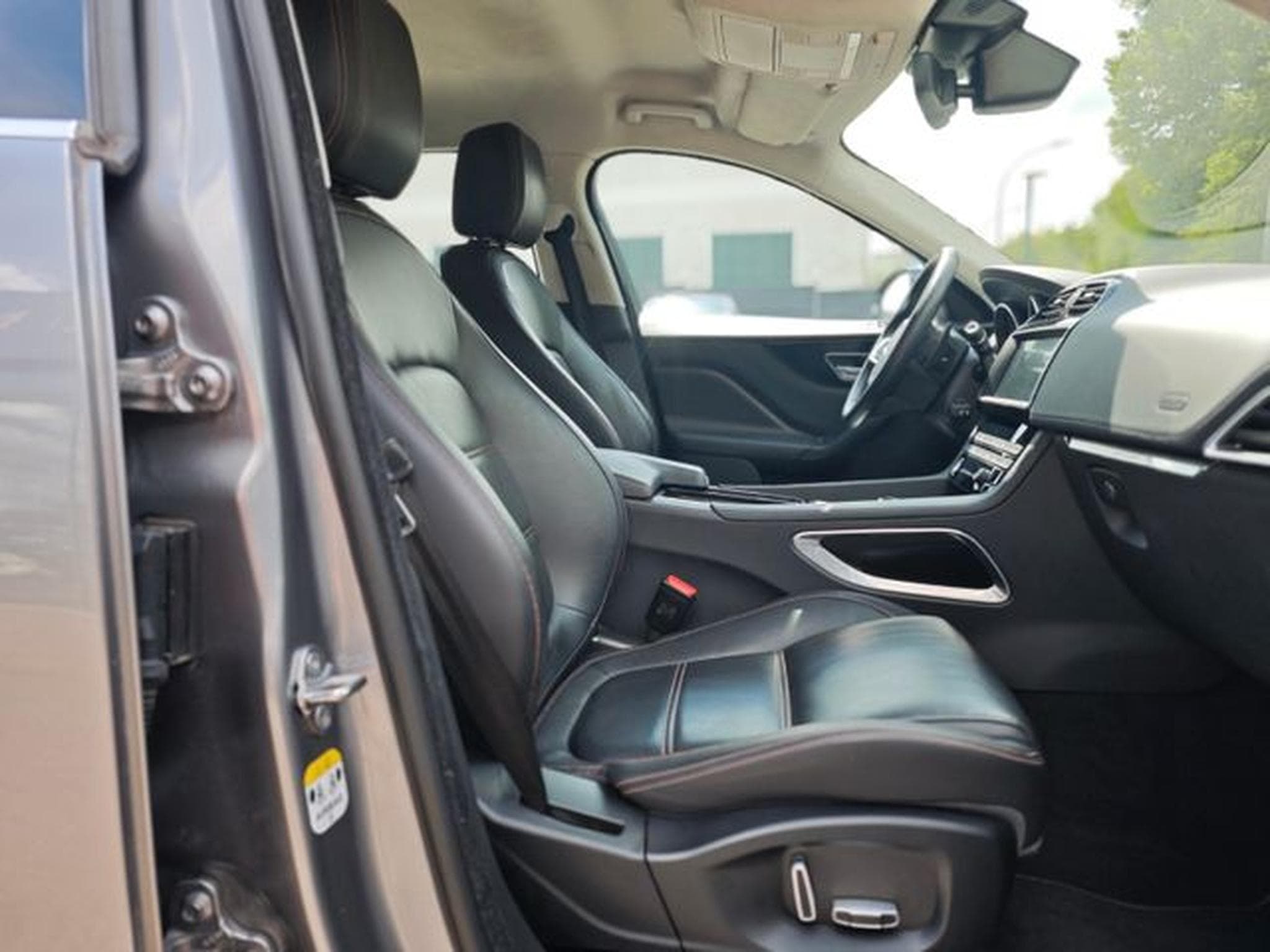 Jaguar F-Pace F-PACE PRESTIGE AWD*VOLL-LED*LEDER*SHZ *KAMERA* (2020) - Photo 14