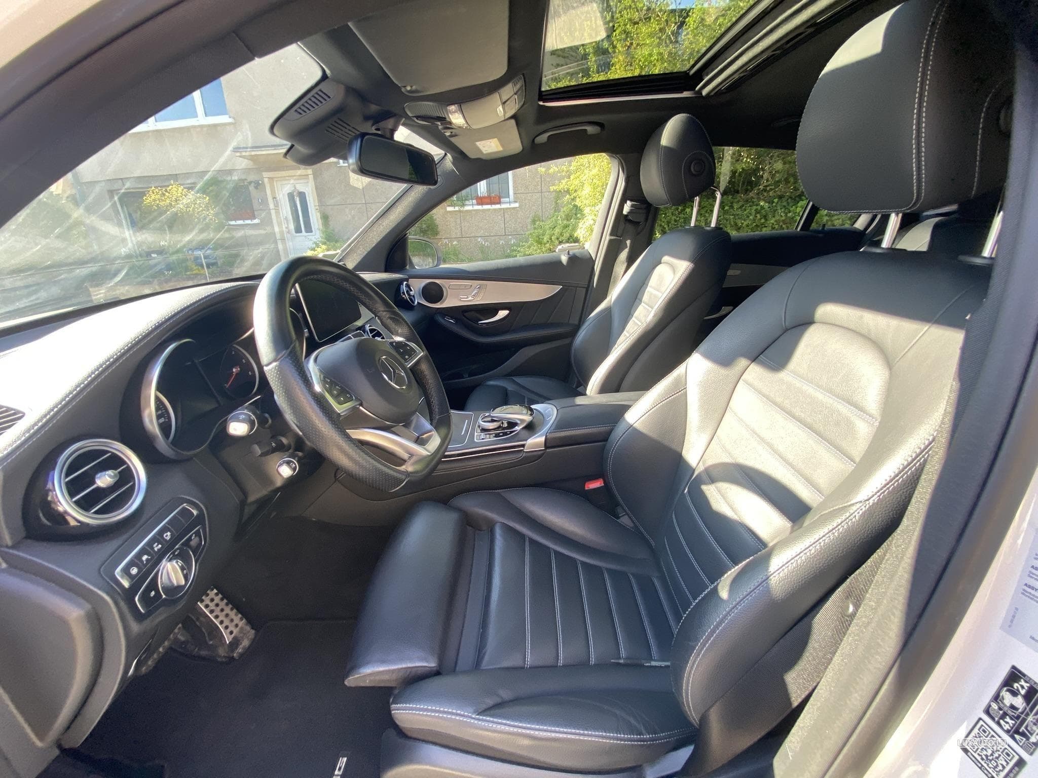 Mercedes GLC 350 (2018) - Photo 3