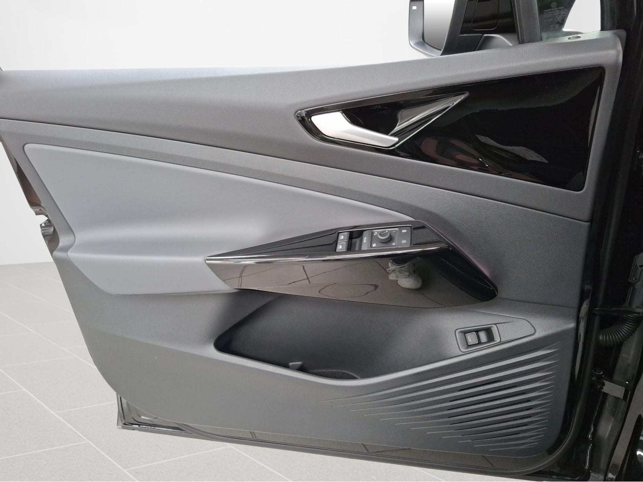 VW ID.5 Pro (2025) - Photo 16