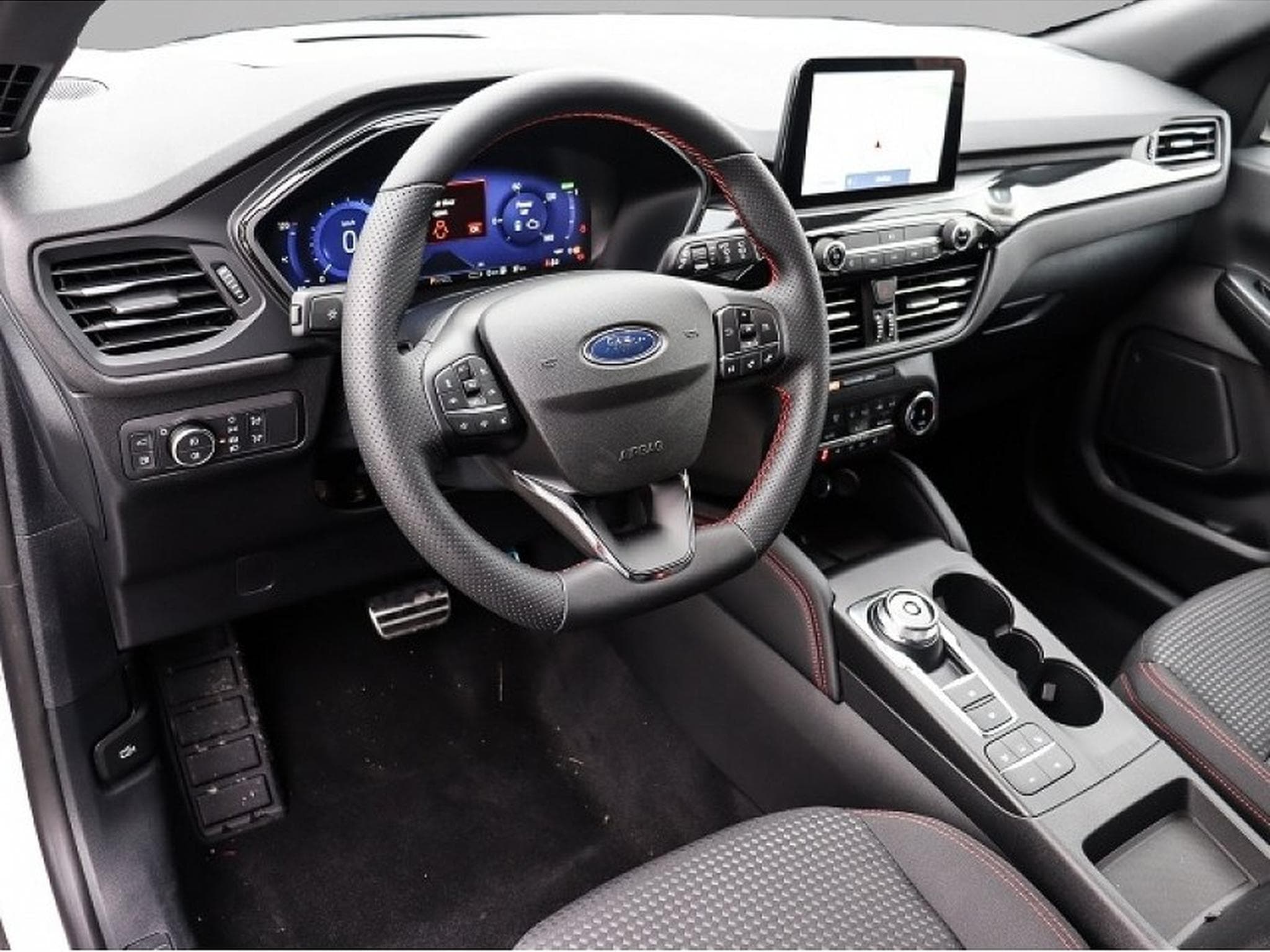 Ford Kuga (2023) - Photo 3