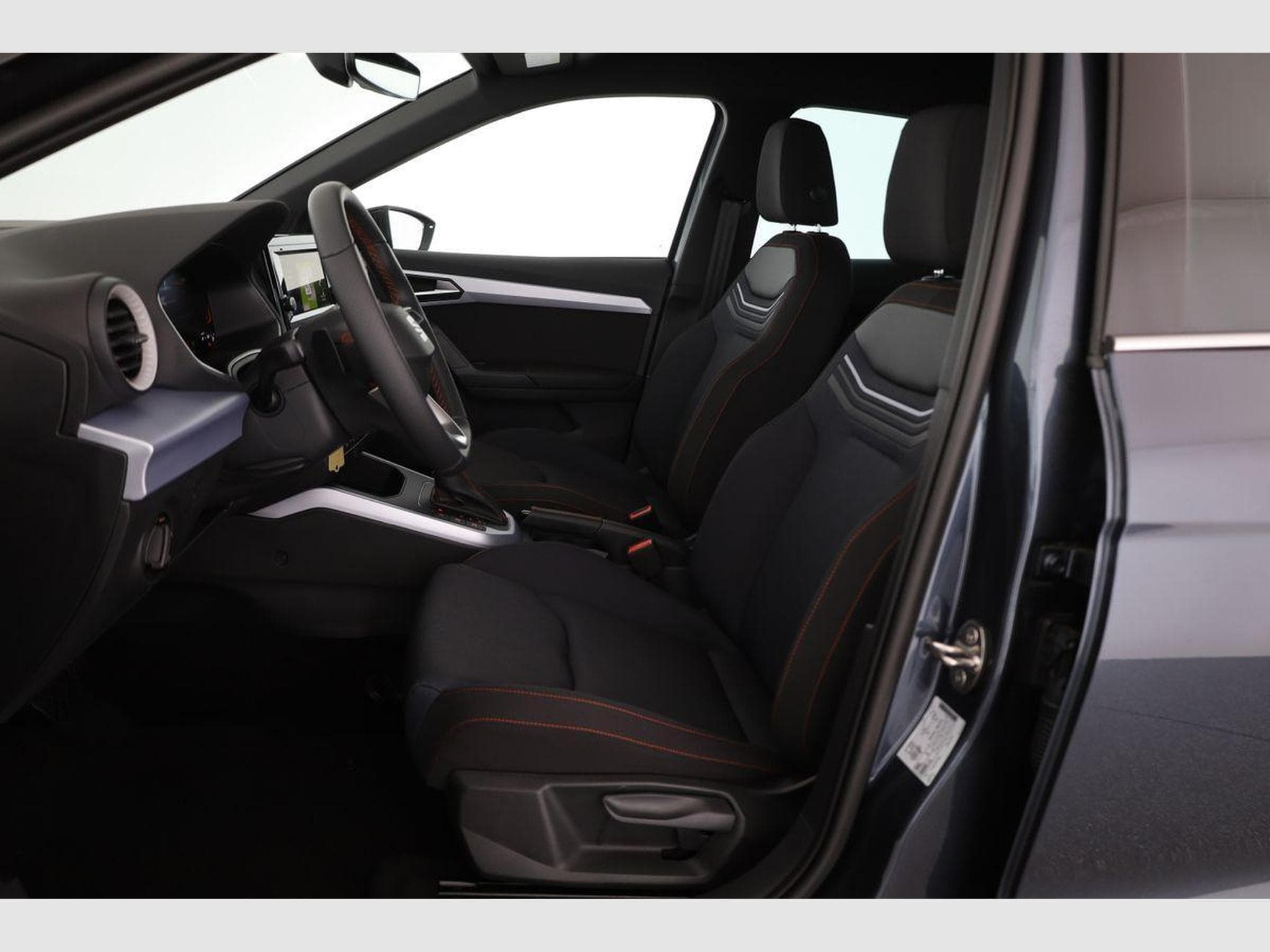 Seat Arona FR (2025) - Photo 9