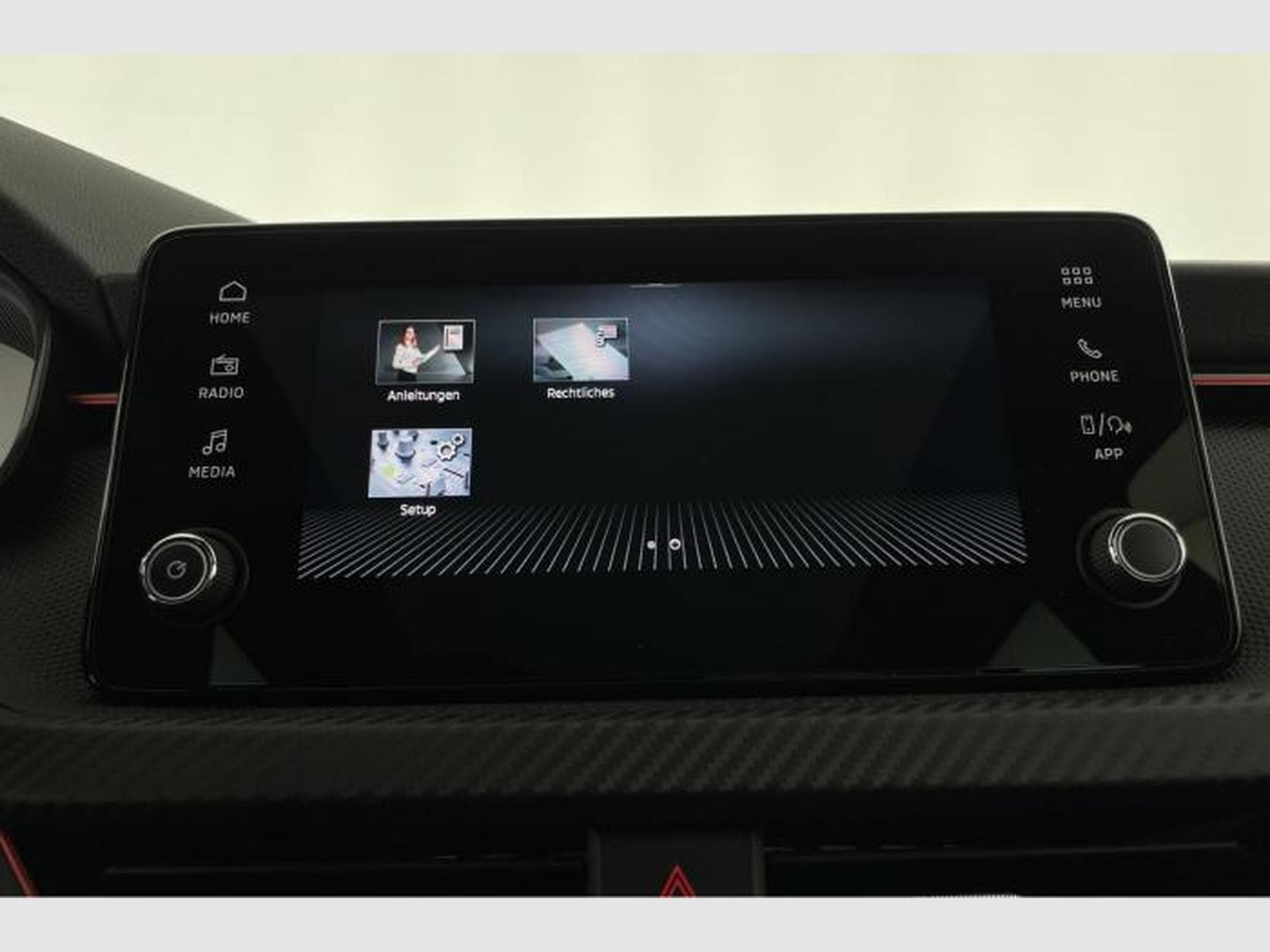 Skoda Kamiq 1.0 TSI Monte (2024) - Photo 19