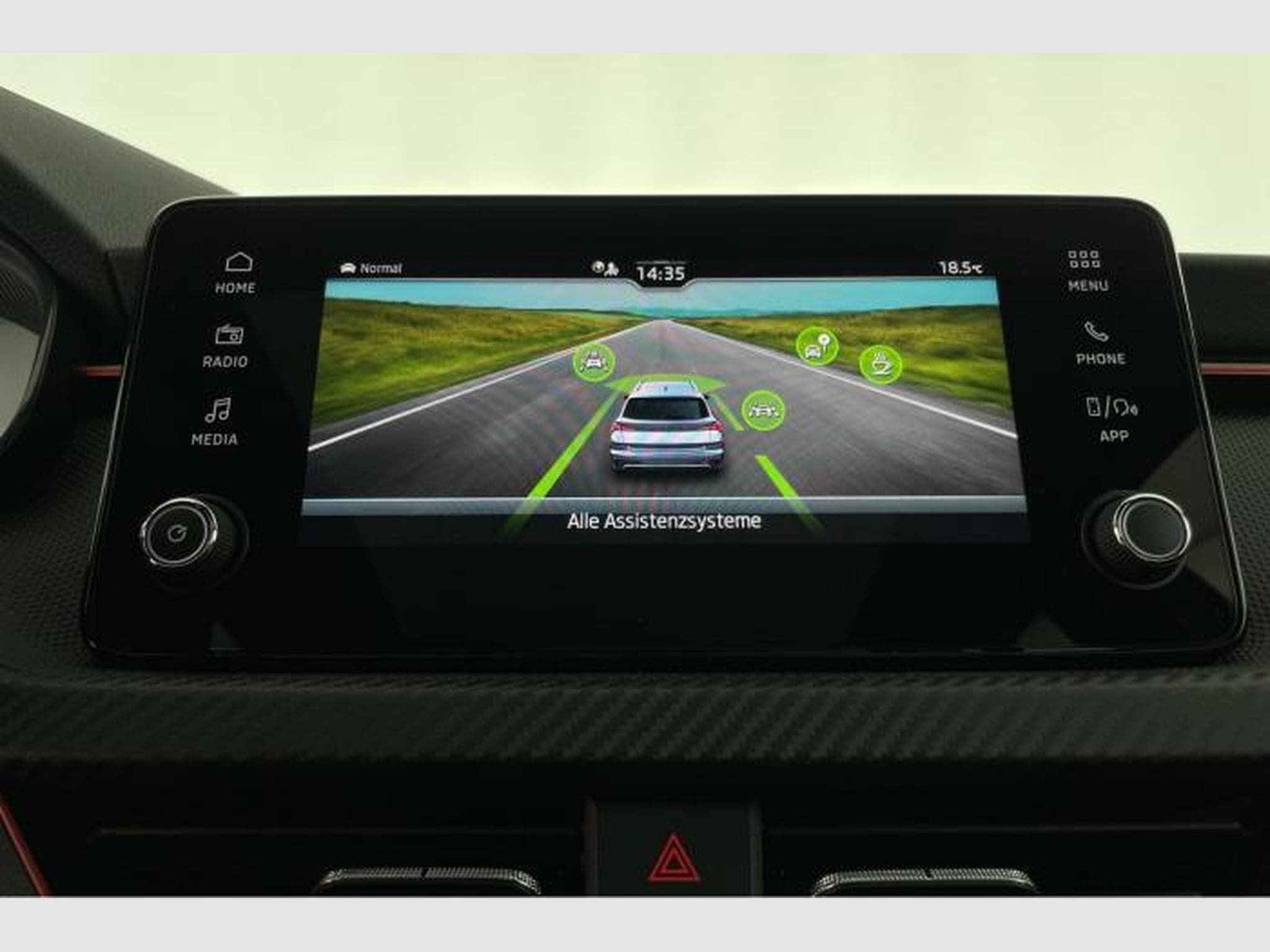 Skoda Kamiq 1.0 TSI Monte (2024) - Photo 20