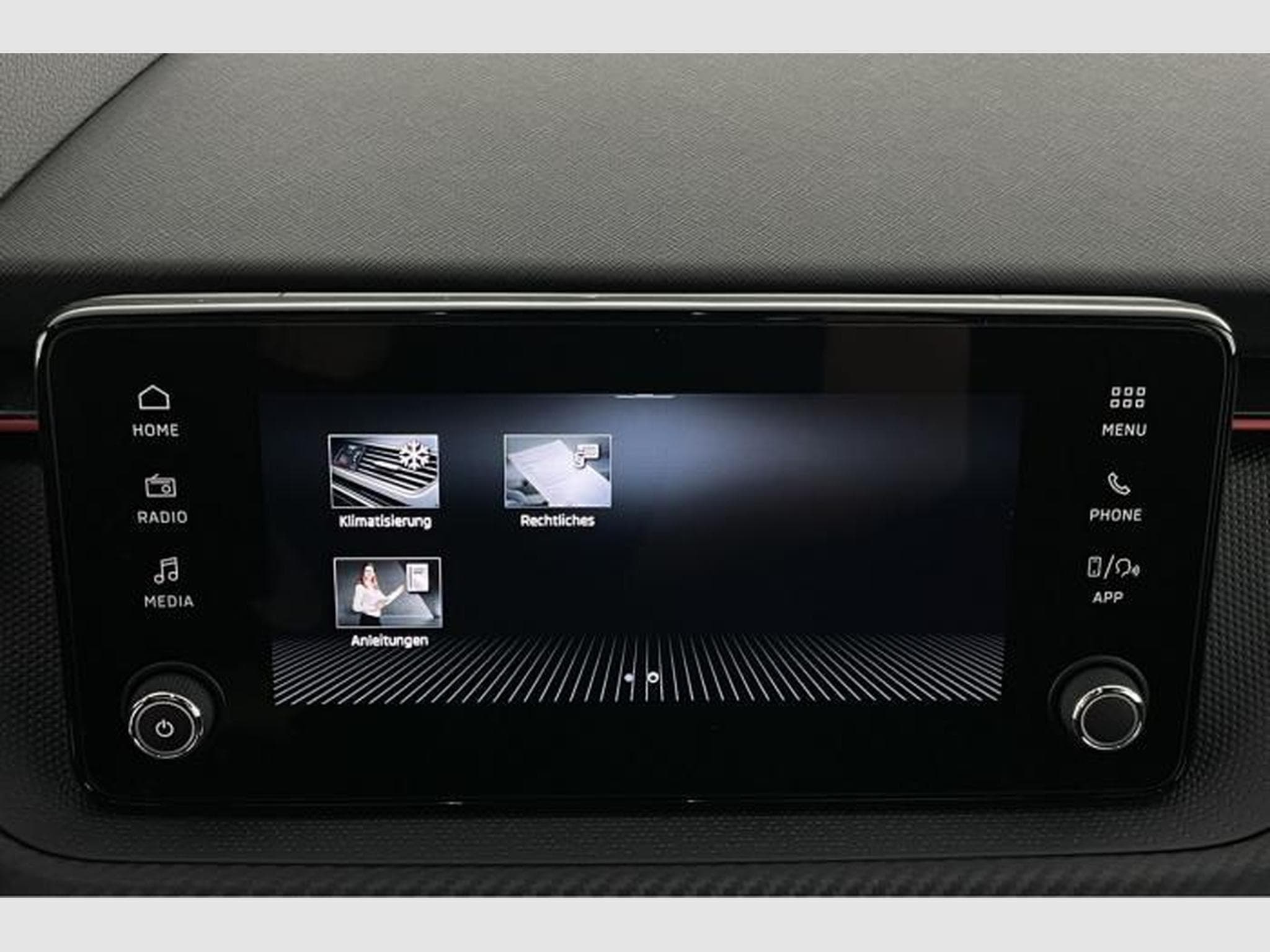 Skoda Kamiq 1.0 TSI Monte (2024) - Photo 22