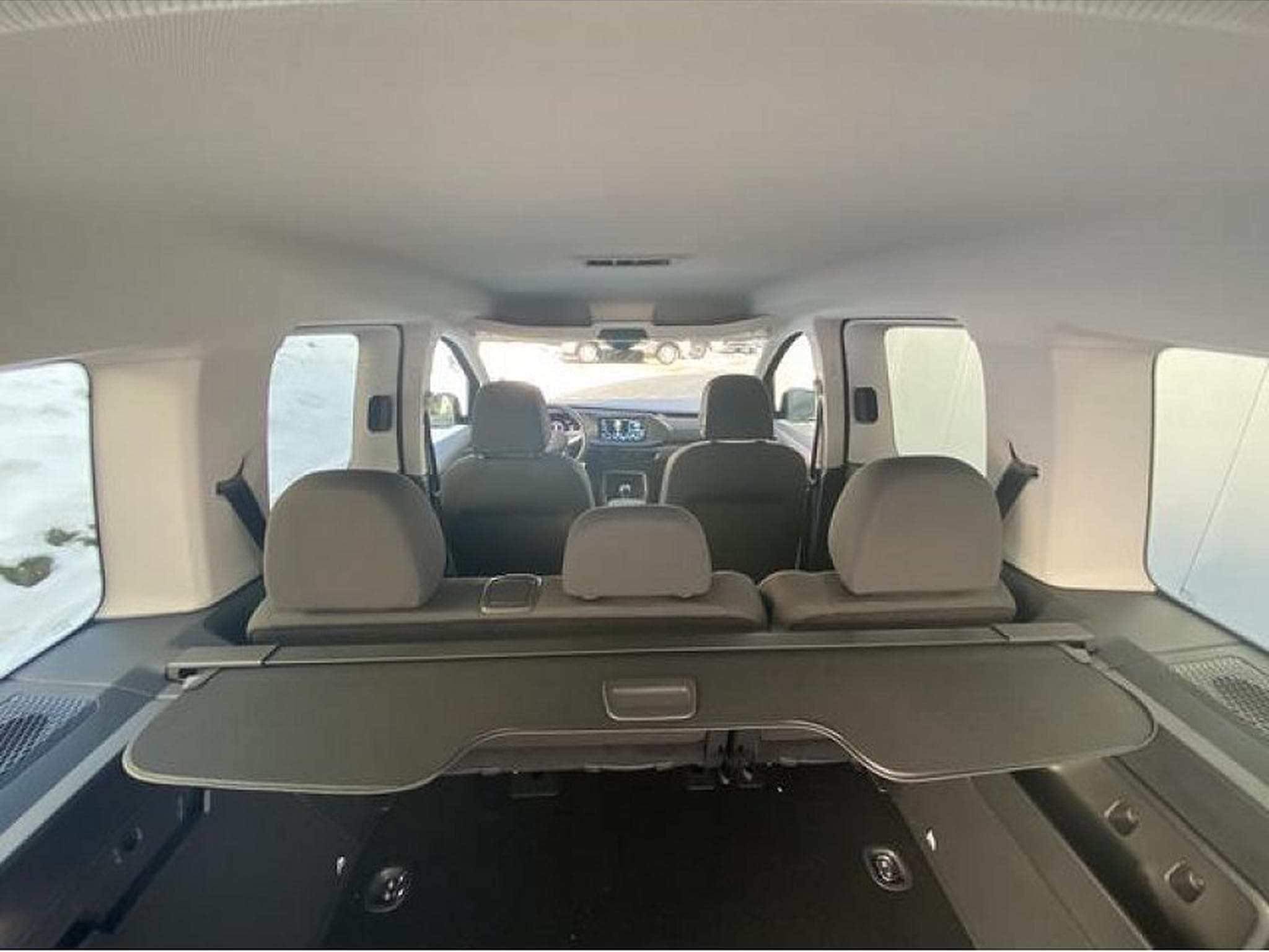 VW Caddy (2025) - Photo 16