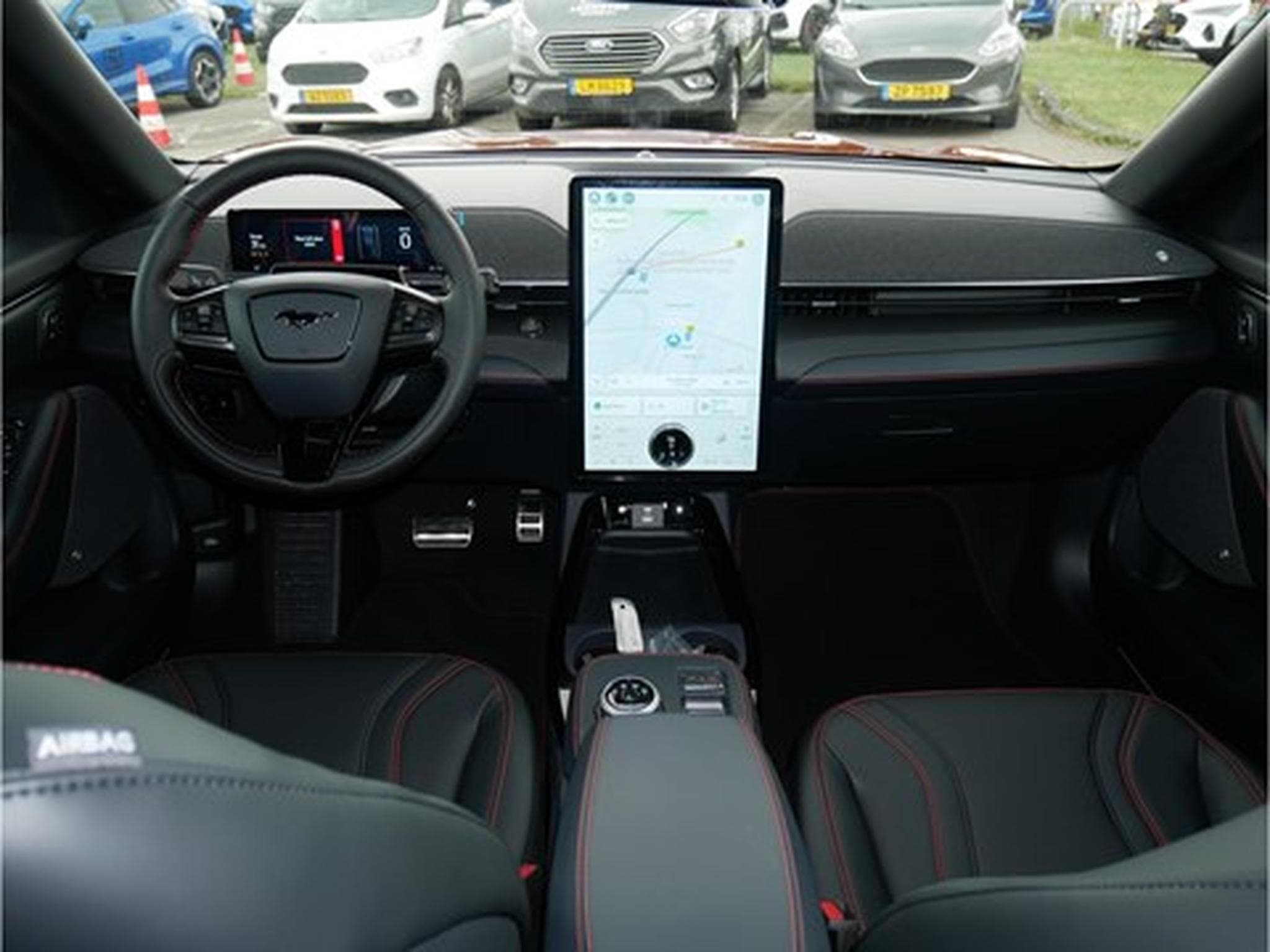 Ford Mustang Mach-E Premium AWD 99kWh Extended Range 351ch/258kW - A1 (2025) - Foto 4