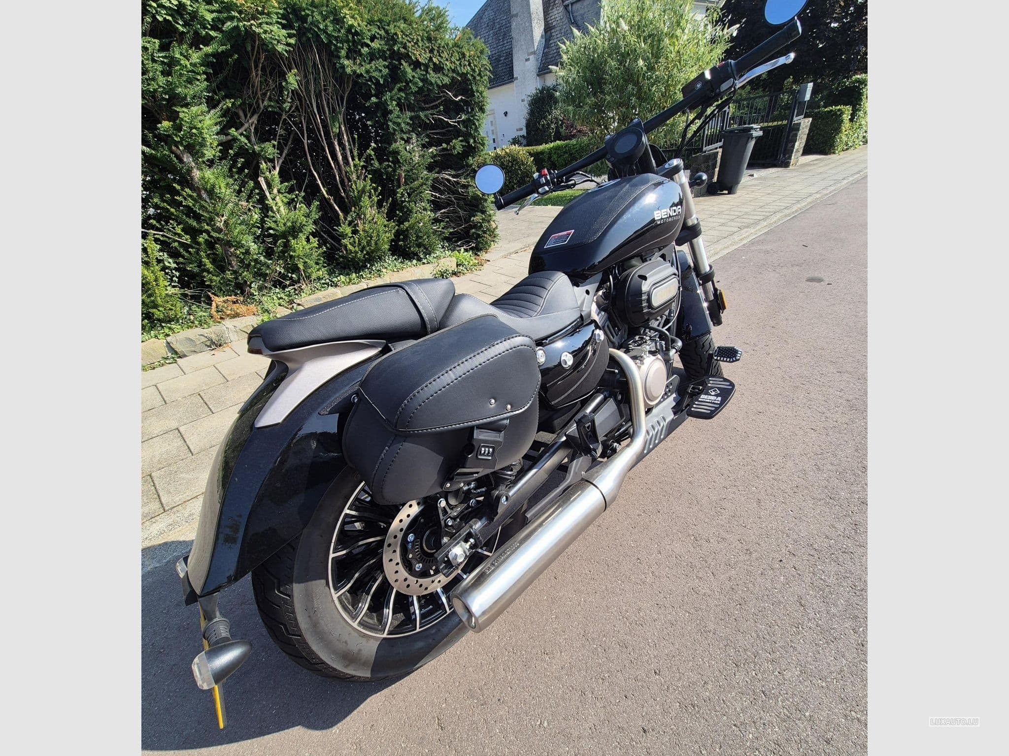 Benda ROCK (2025) - Photo 1