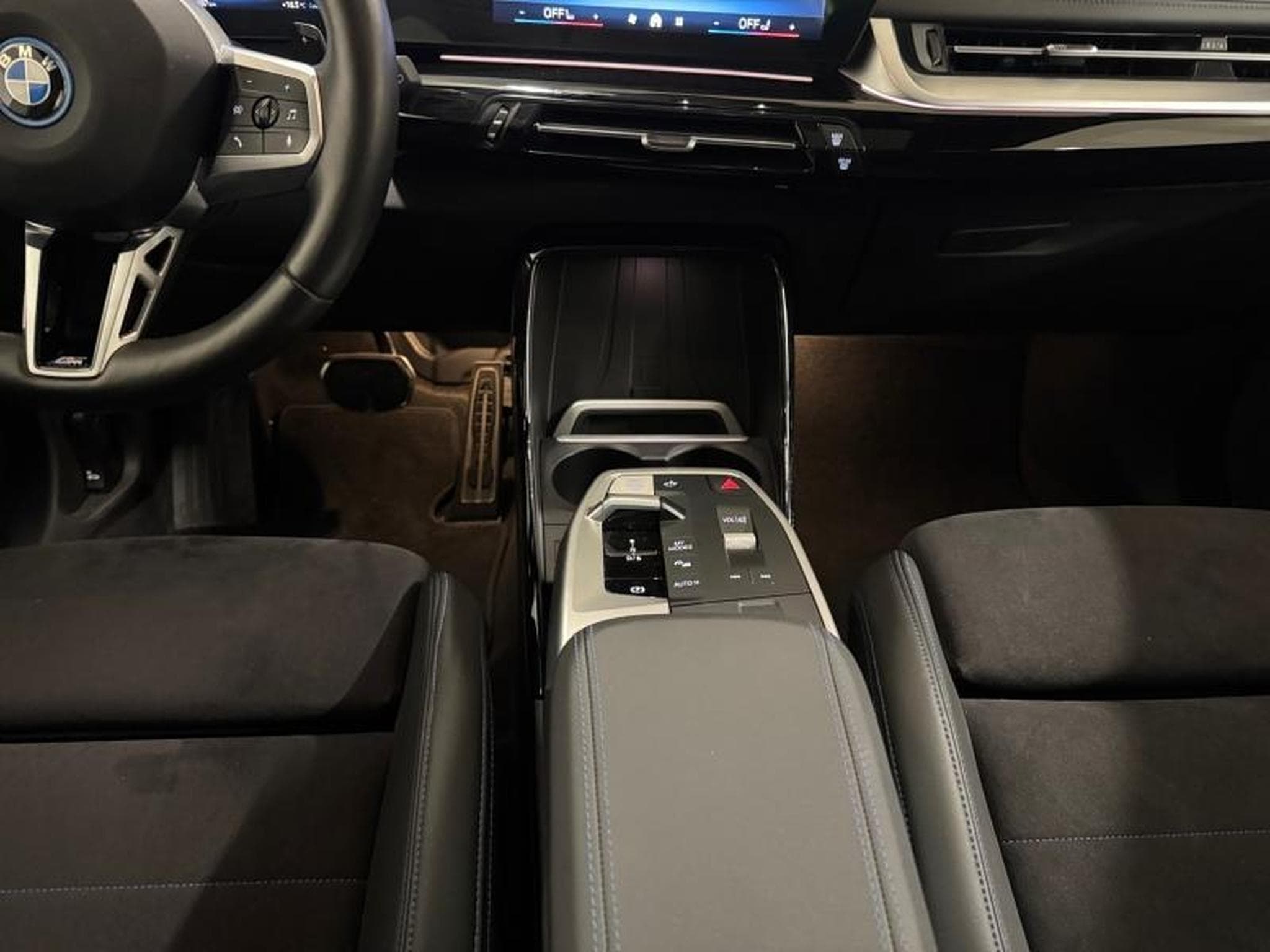 BMW 230 xDrive Active Tourer (2024) - Photo 9