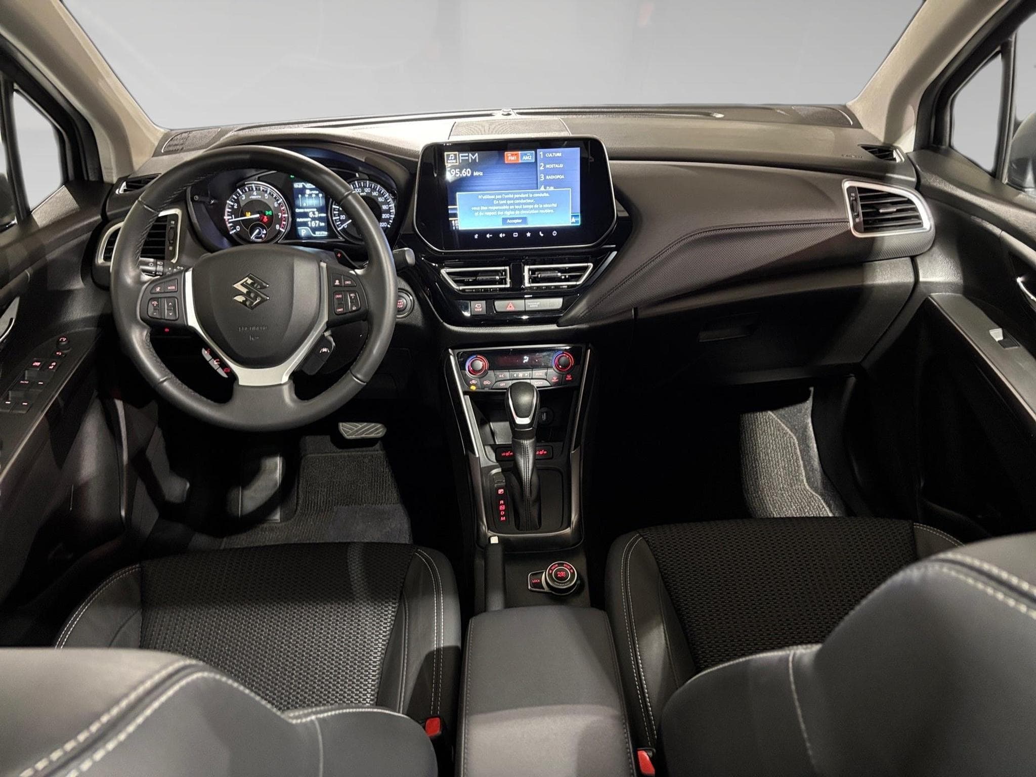 Suzuki S-Cross 1.5 4WD AGS SUNROOF PACK (2024) - Foto 12