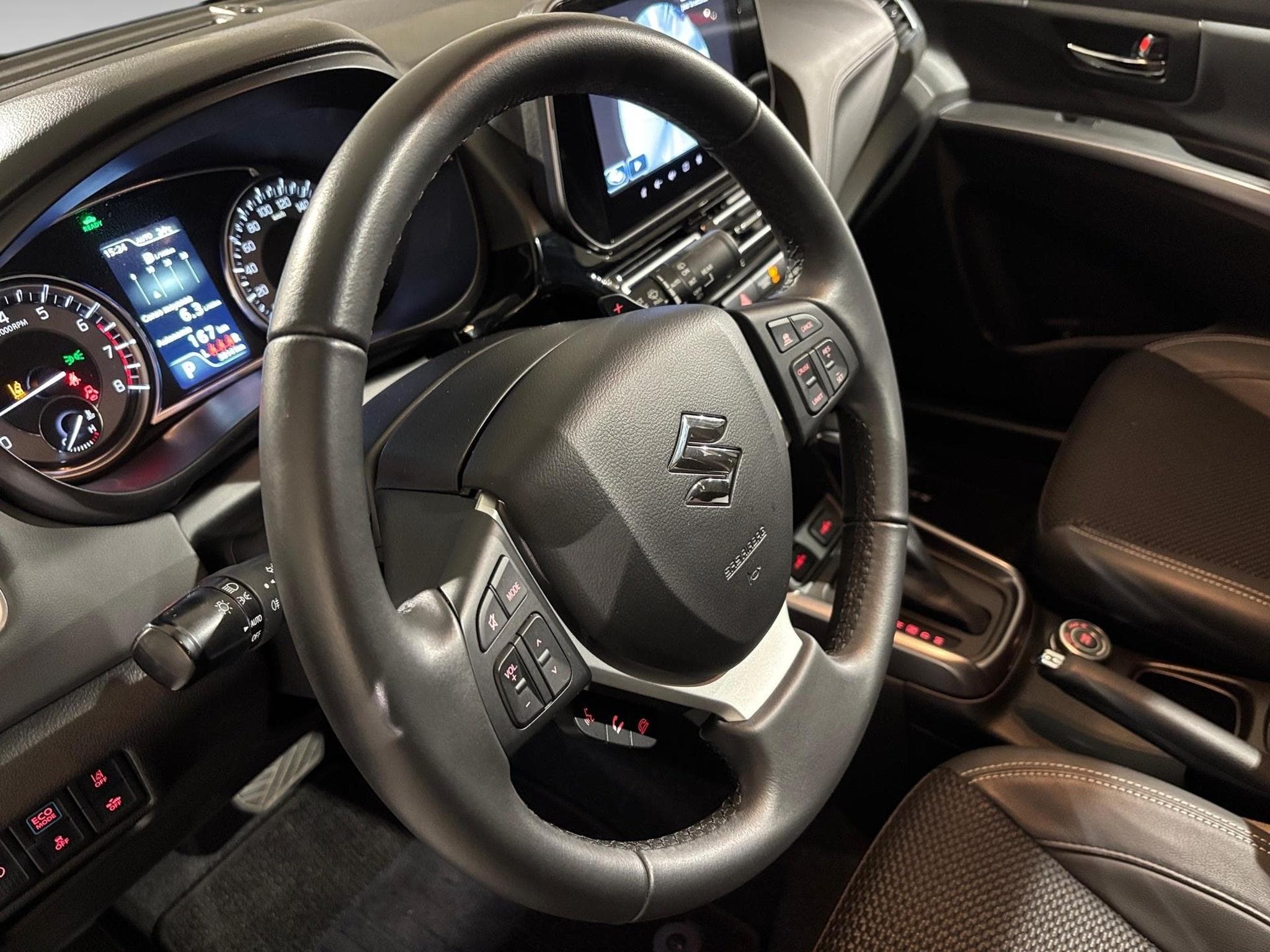 Suzuki S-Cross 1.5 4WD AGS SUNROOF PACK (2024) - Foto 3