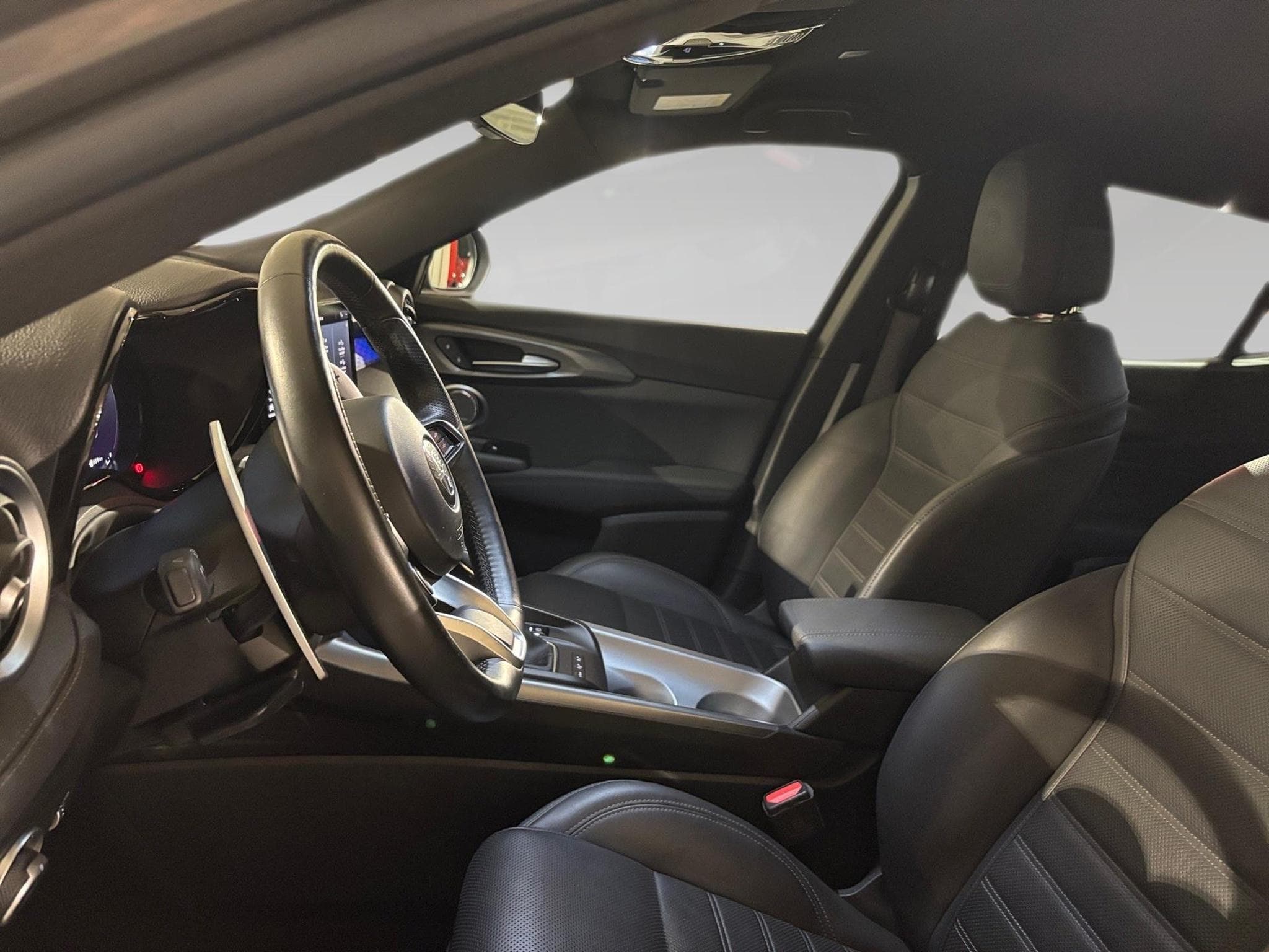 Alfa-Romeo Tonale 1.3 Veloce (2023) - Photo 7