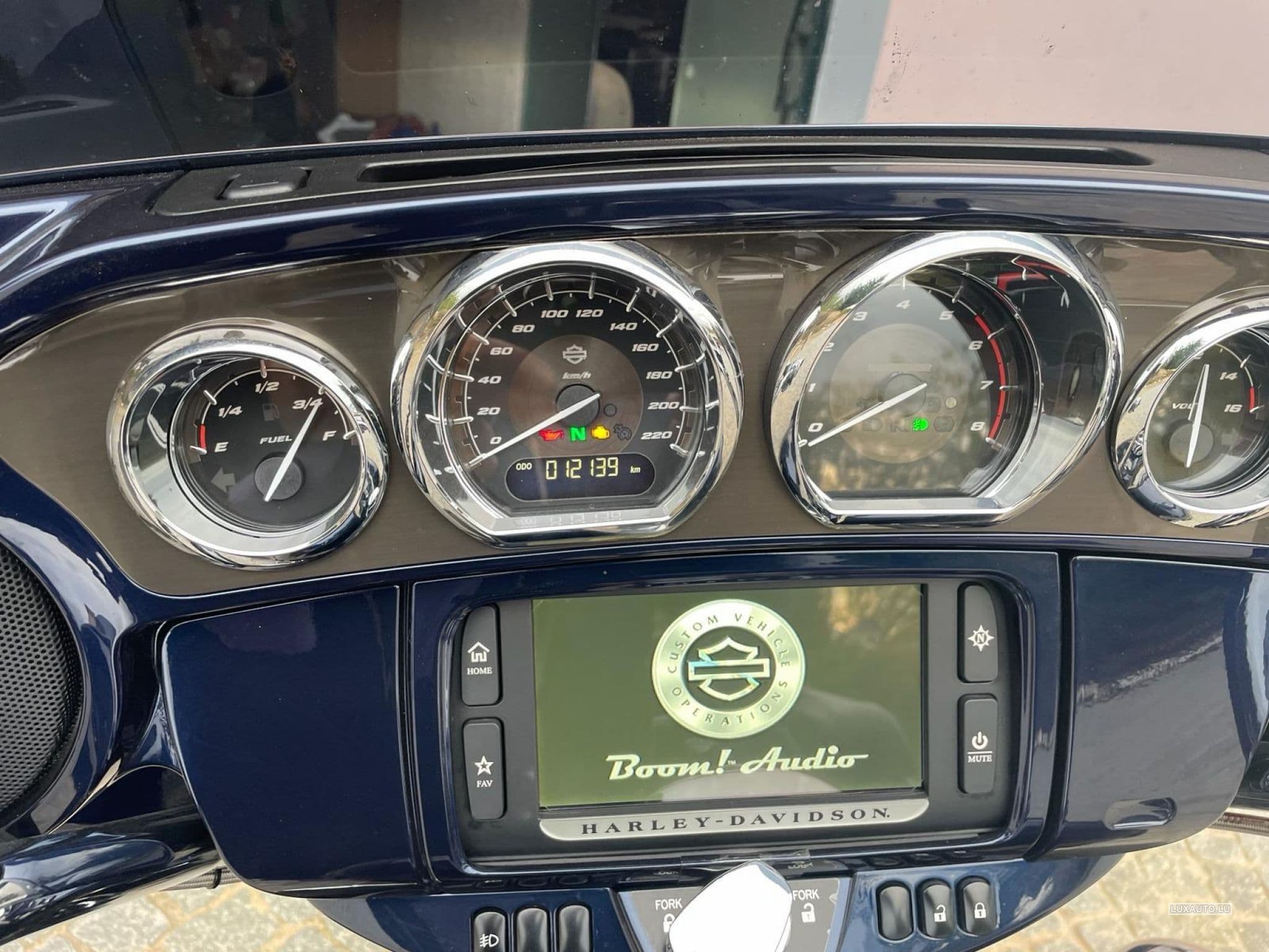 Harley-Davidson FLH Moto semi nova de garagem, com muito pouco uso, com apenas 1 (2018) - Foto 2