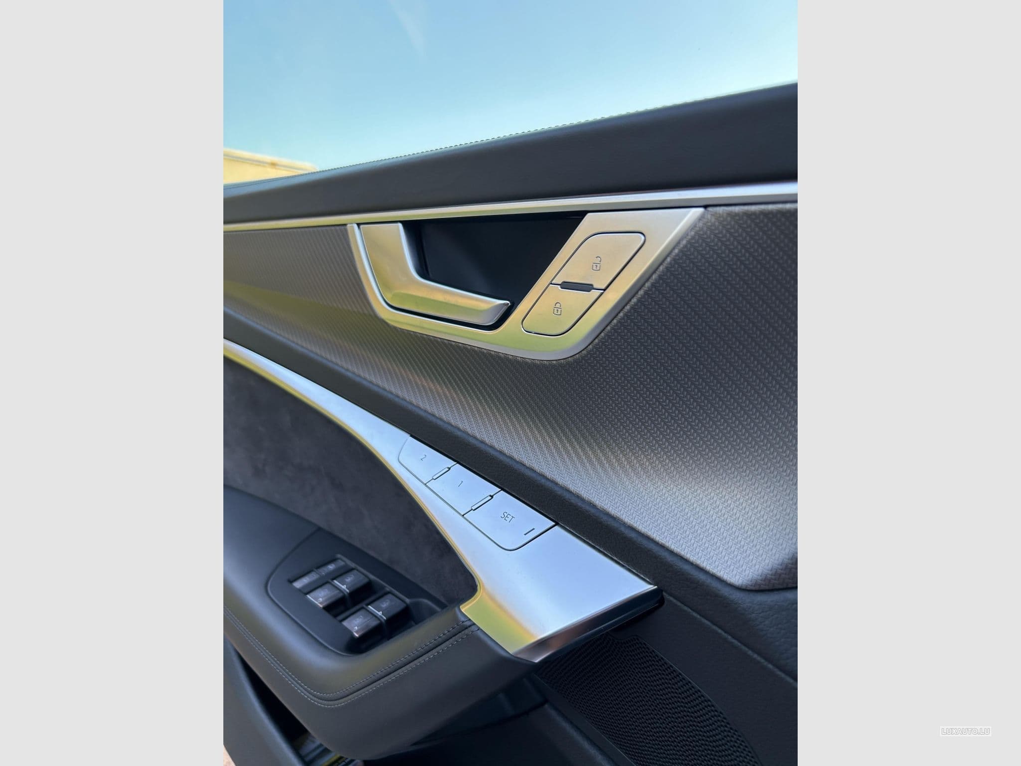 Audi RS6 (2020) - Photo 11