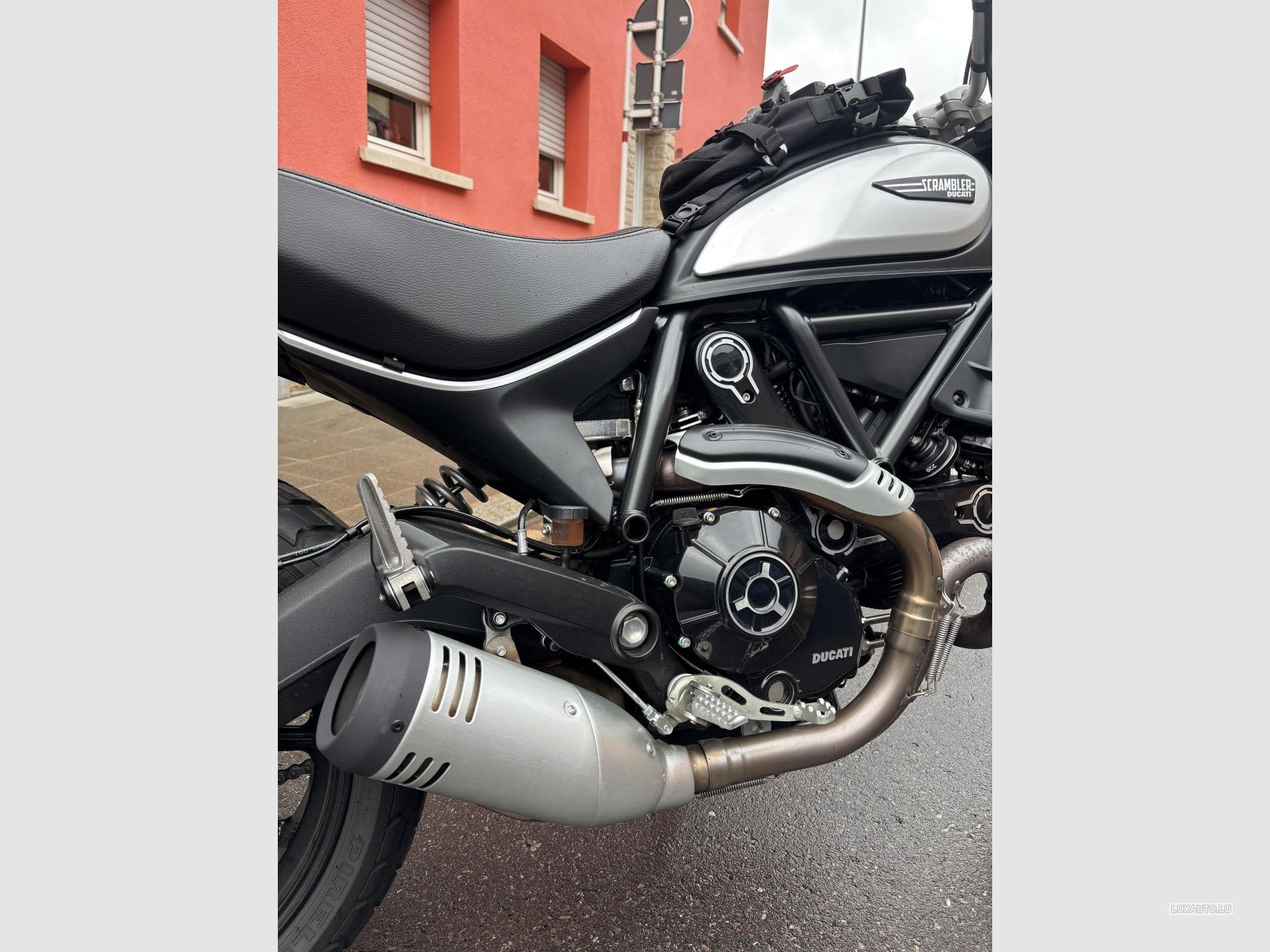 Ducati Scrambler Icon Dark (2020) - Foto 10