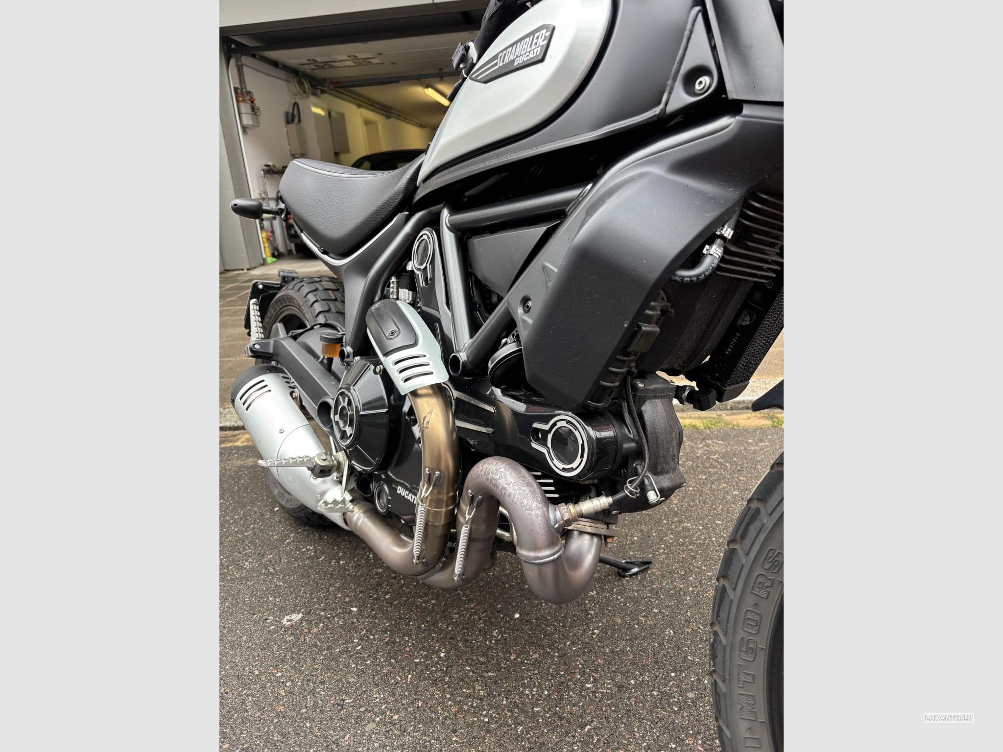 Ducati Scrambler Icon Dark (2020) - Foto 11