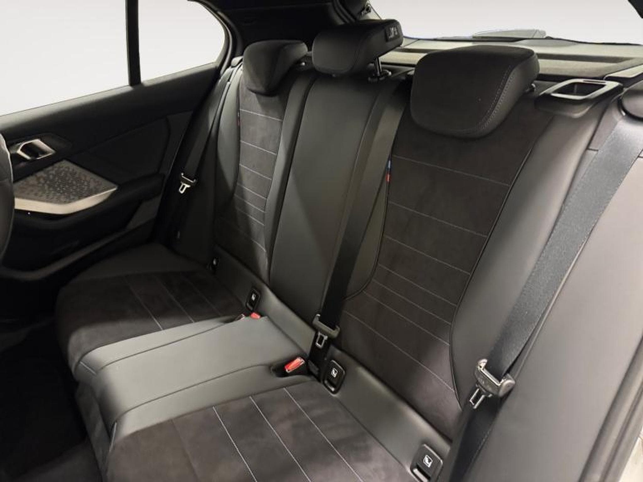 BMW 120 120i (2024) - Foto 11