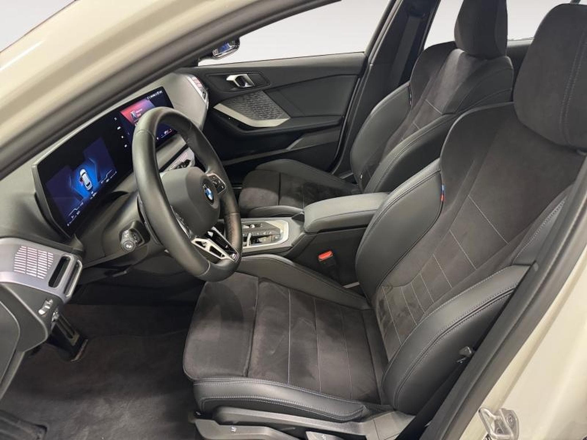 BMW 120 120i (2024) - Foto 7