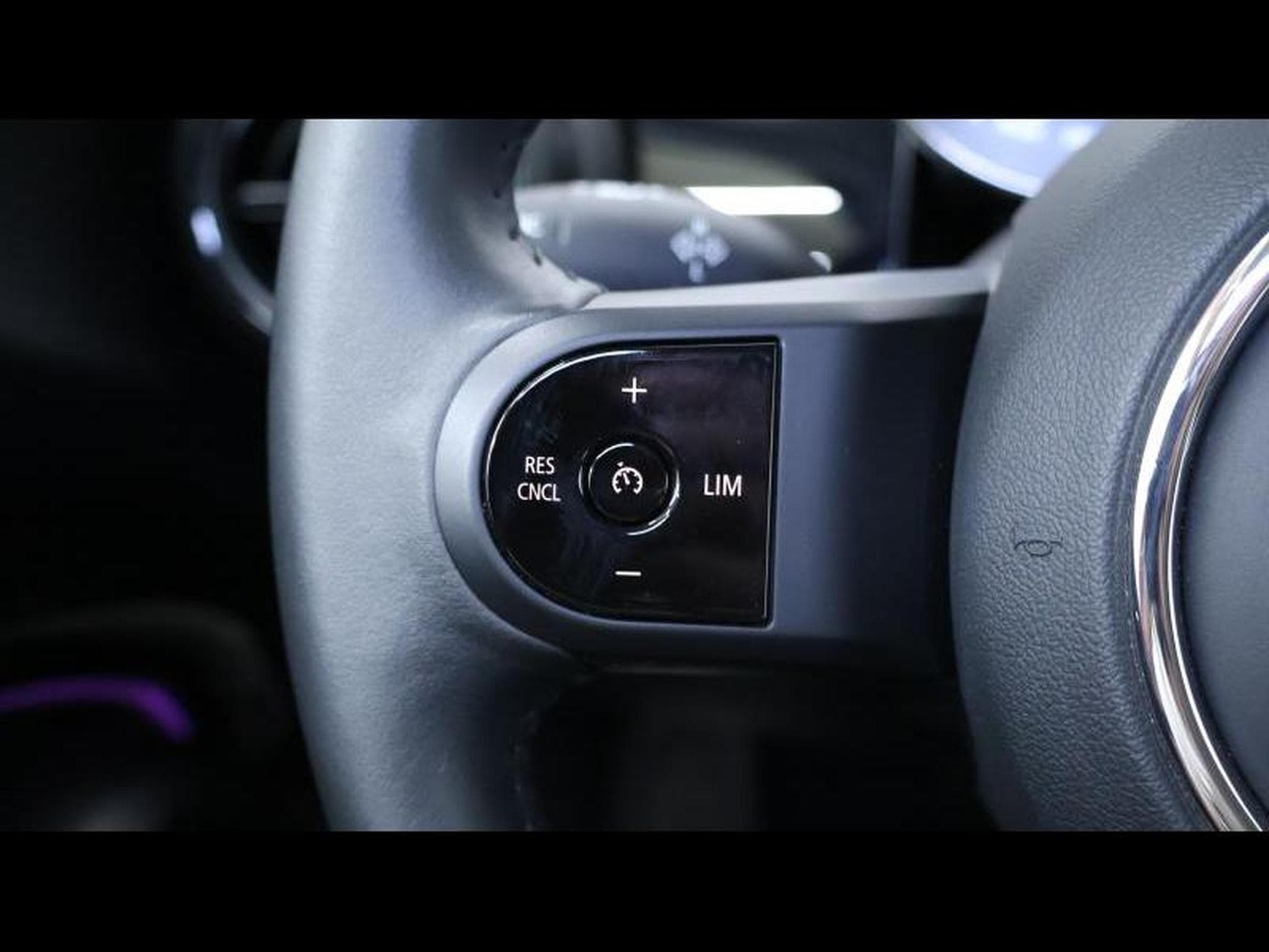 MINI Cooper Experience 2.0 178 Steptronic (2023) - Foto 20