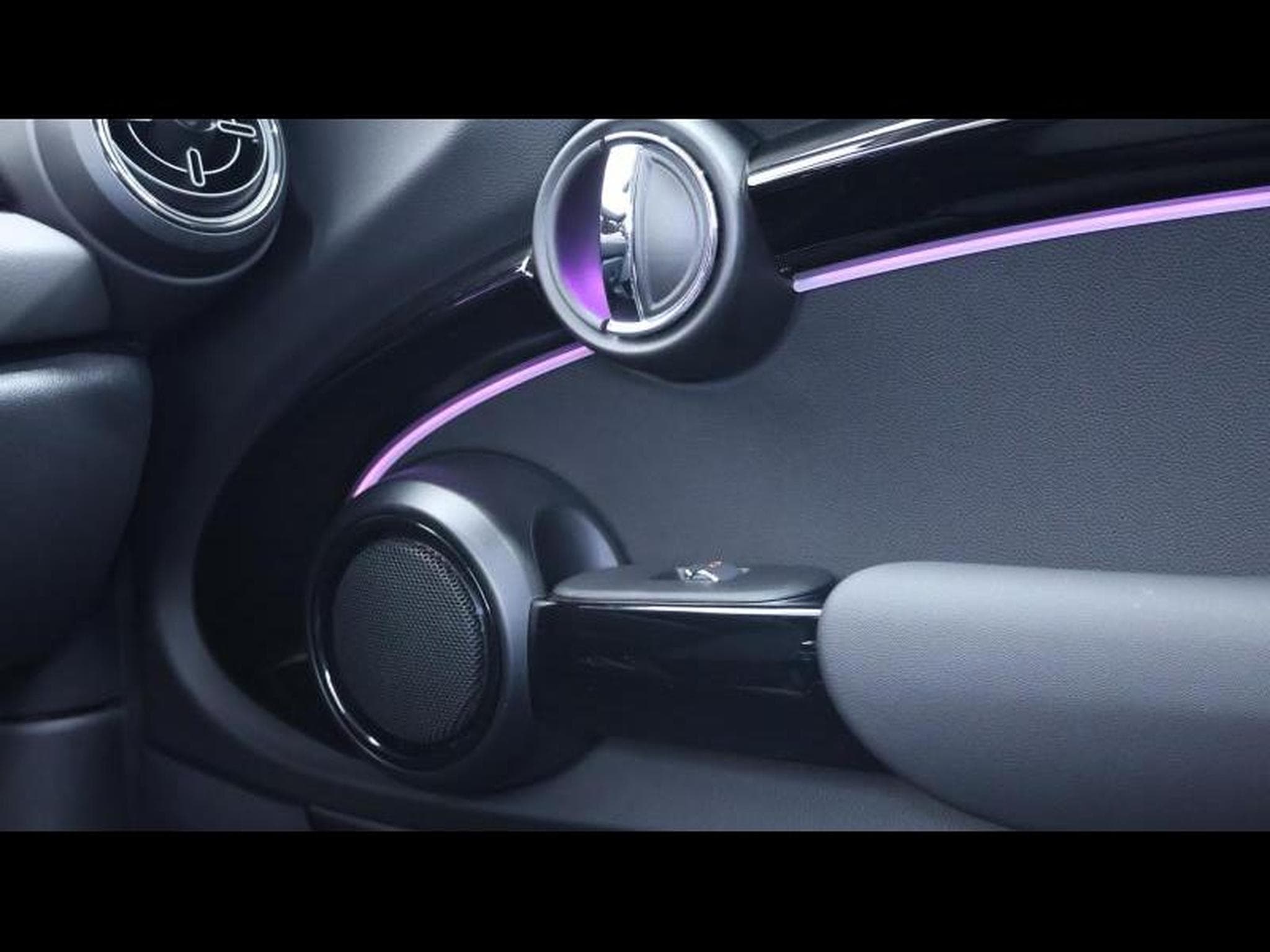 MINI Cooper Experience 2.0 178 Steptronic (2023) - Foto 23