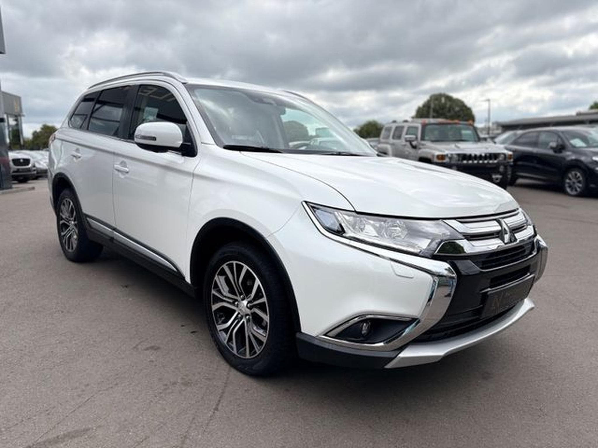 Mitsubishi Outlander OUTLANDER EDITION 7 SITZER* EL.SD*VOLL-LEDER*LED (2018) - Foto 5