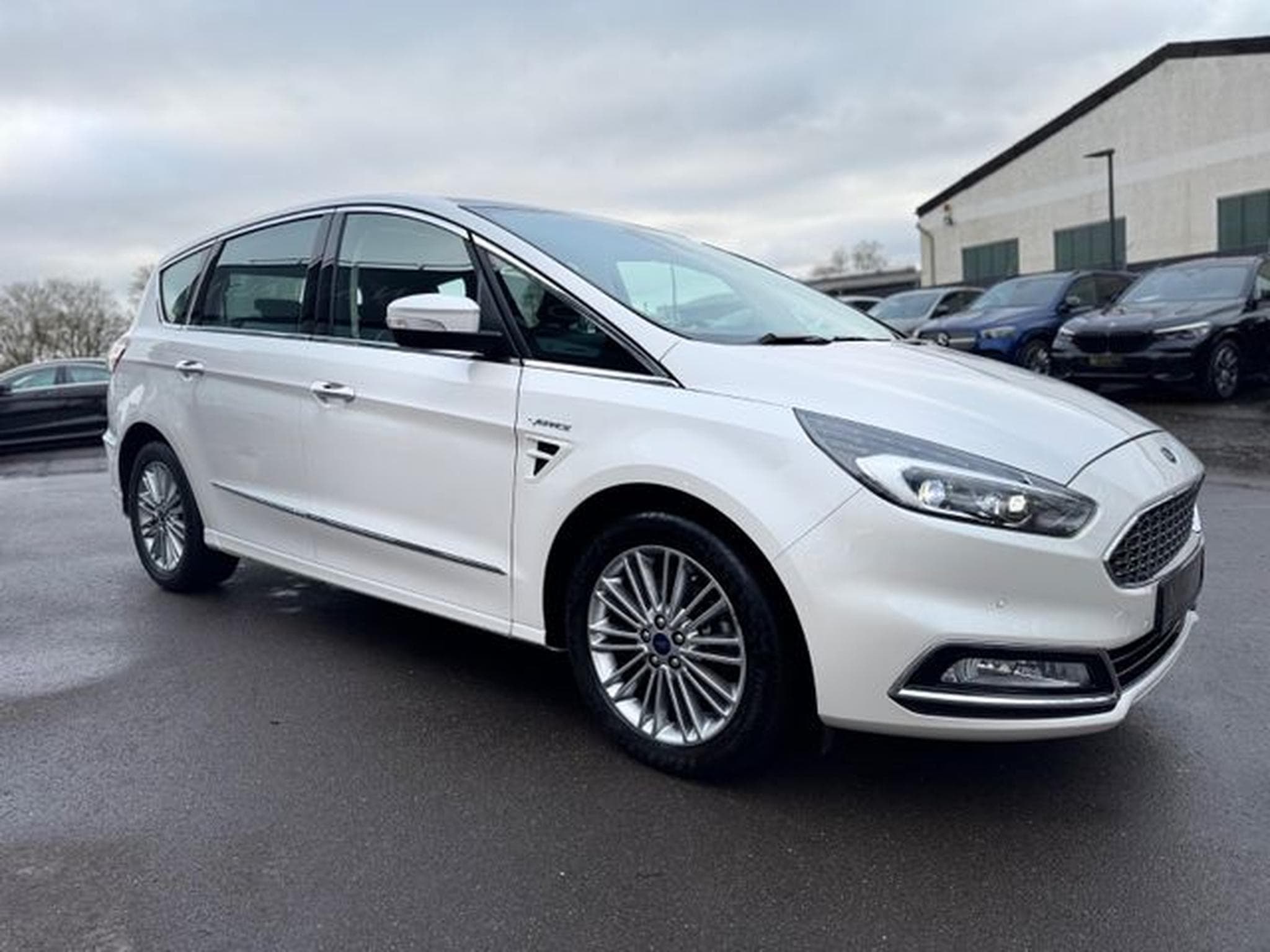 Ford S-Max S-MAX VIGNALE*AUT.*VOLL-LED*KAMERA*PANORAMA*SONY (2017) - Foto 5