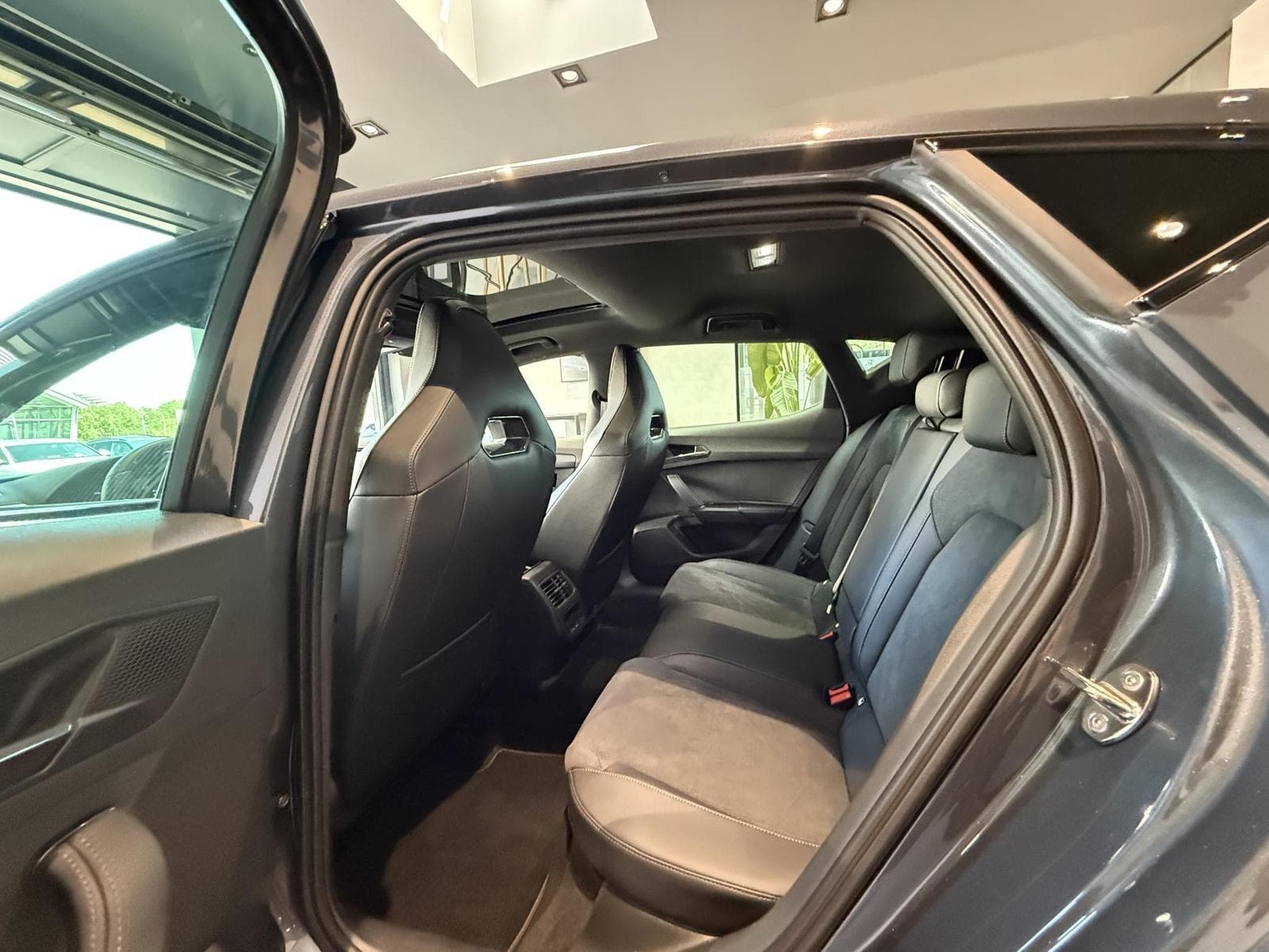 Cupra Leon VZ (2025) - Foto 9