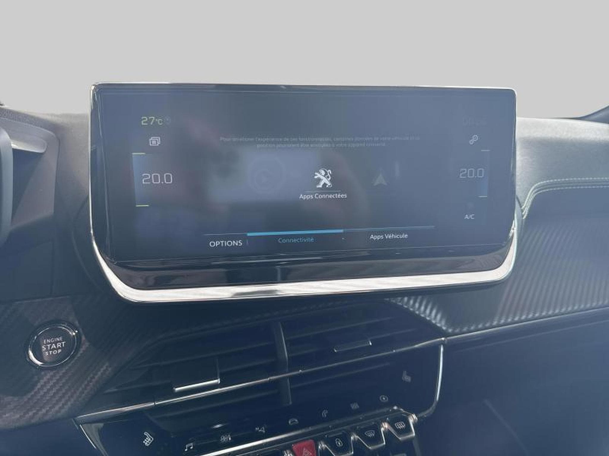 Peugeot 2008 II GT (2021) - Photo 18