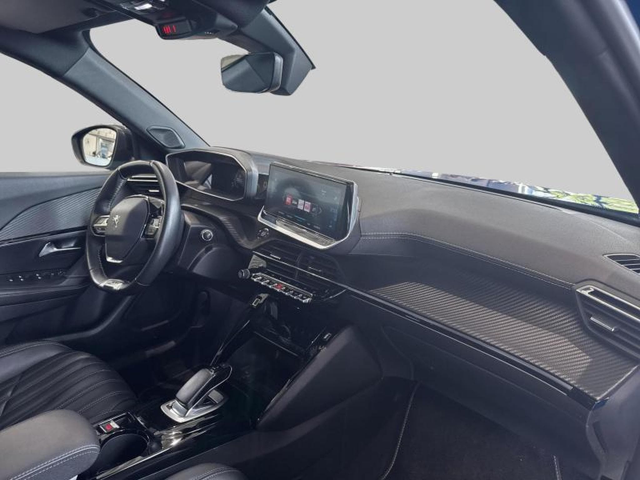 Peugeot 2008 II GT (2021) - Photo 9