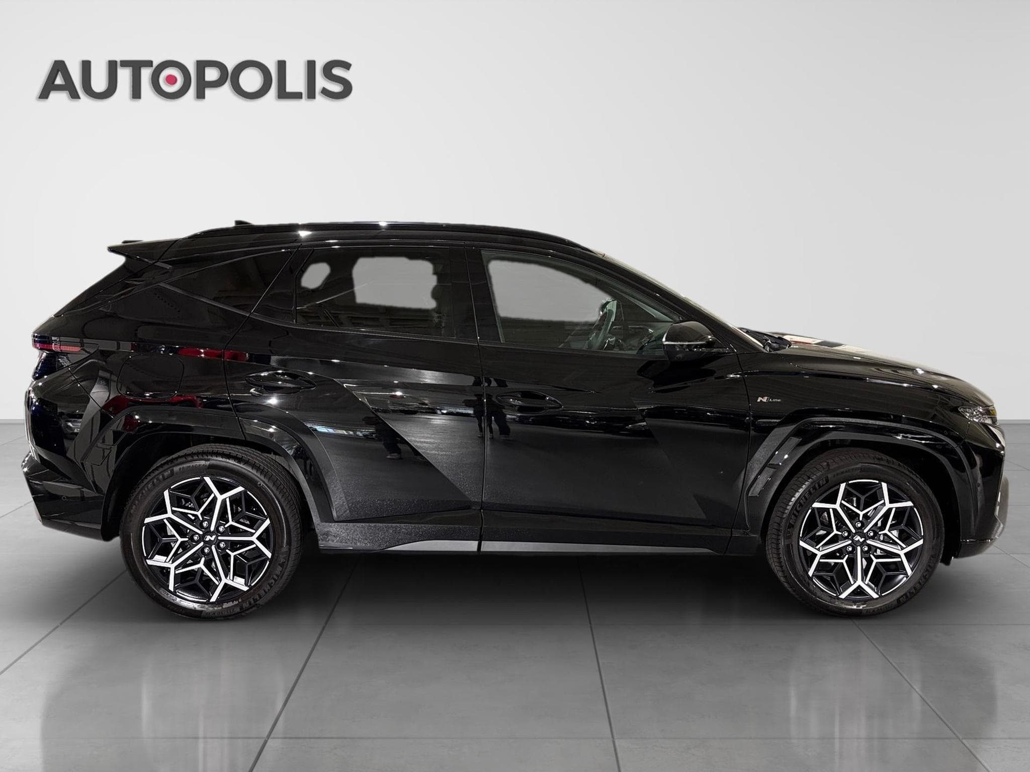 Hyundai Tucson 1.6 N LINE PLUG IN HYBRID (2025) - Photo 16